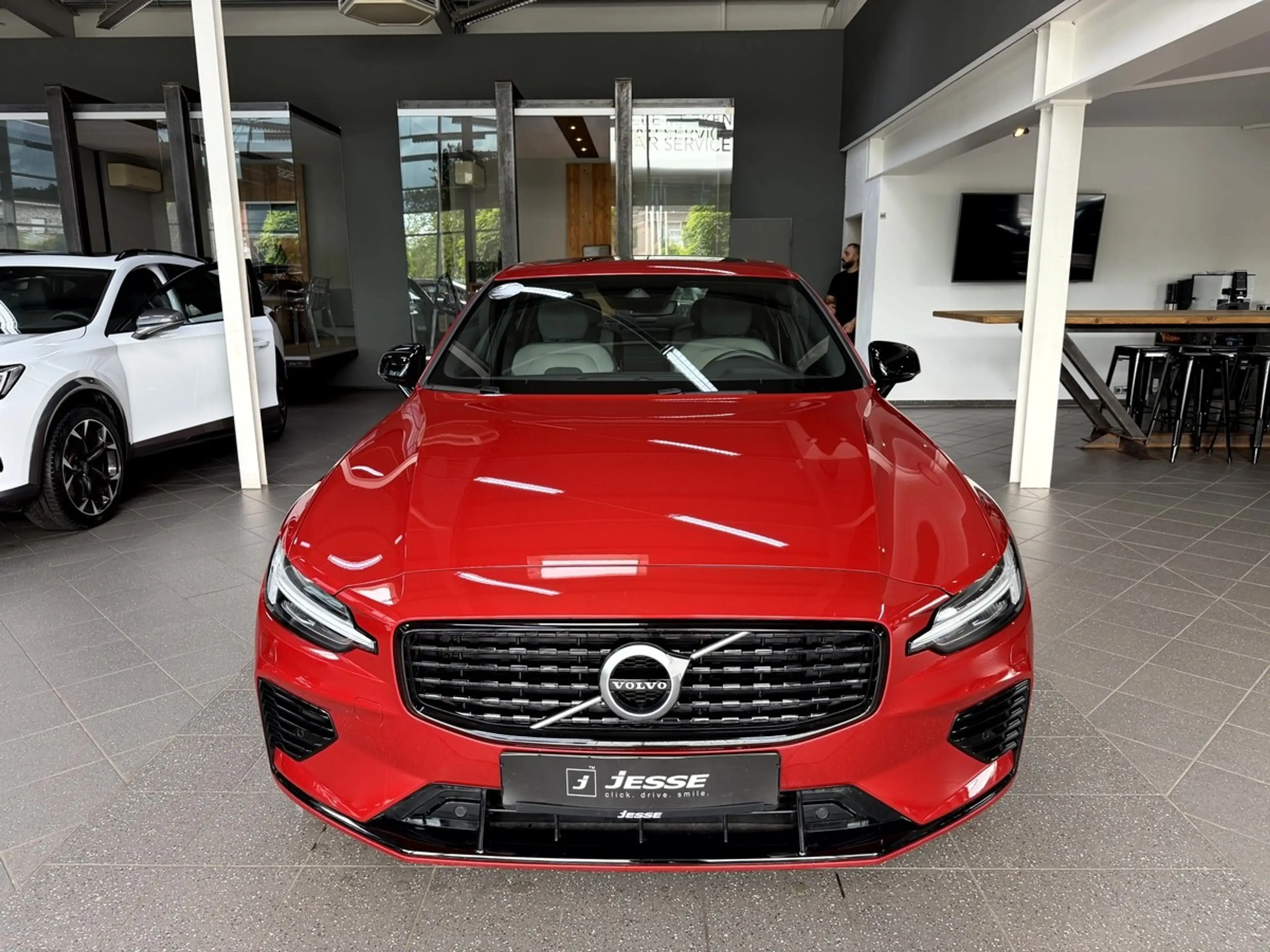 Volvo S60 T8 TwinEngine AWD R Design LED Virtual ACC Pano — photo 2
