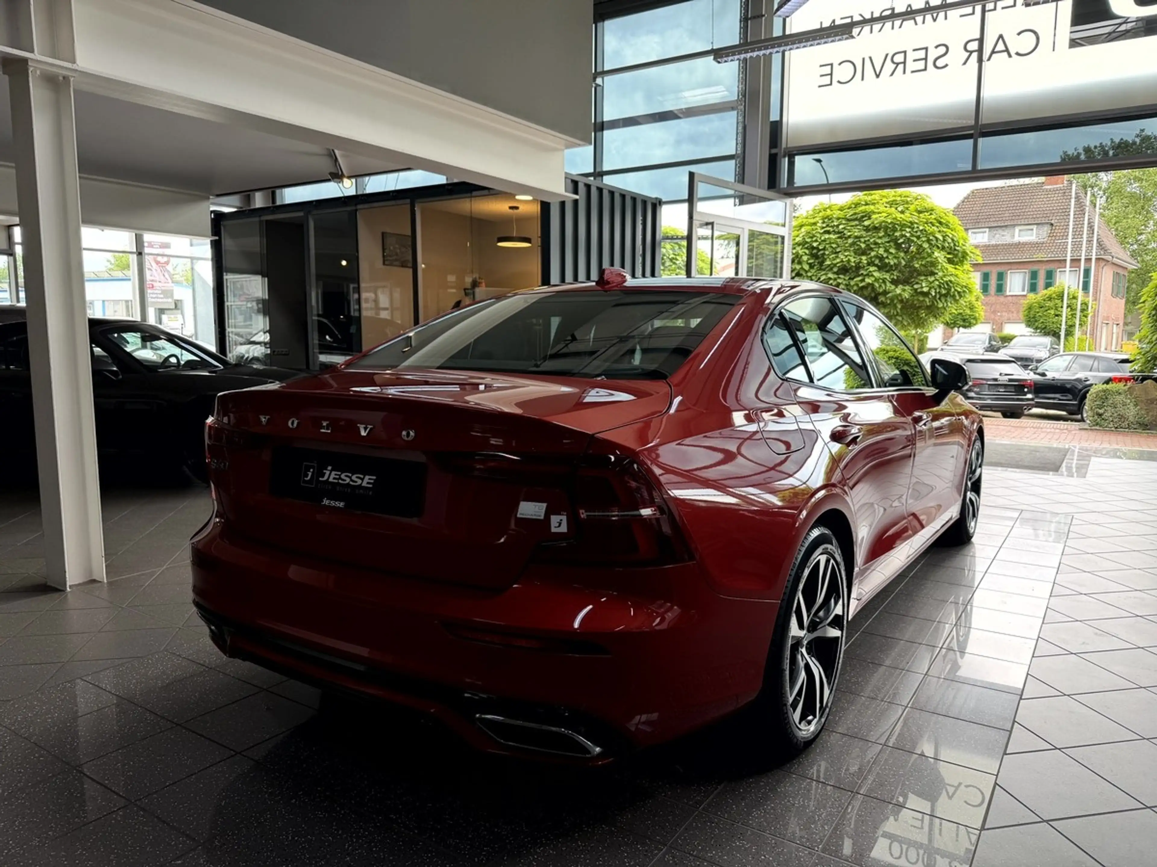 Volvo S60 T8 TwinEngine AWD R Design LED Virtual ACC Pano — photo 5