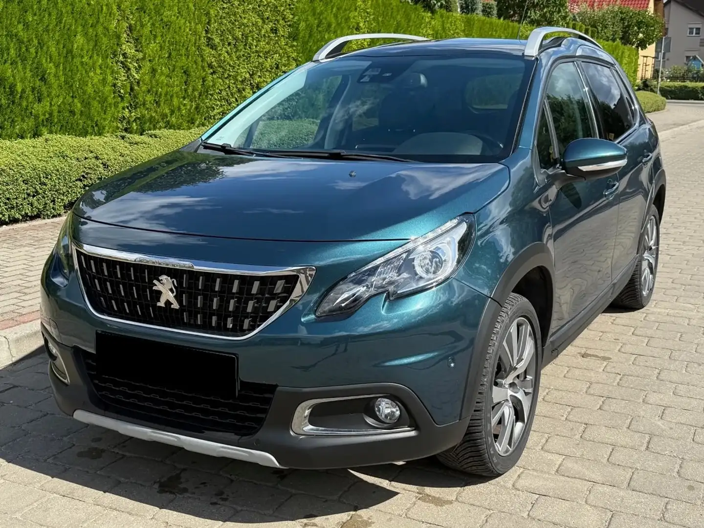 Peugeot 2008 2008 PureTech 130 Stop Grün - 1