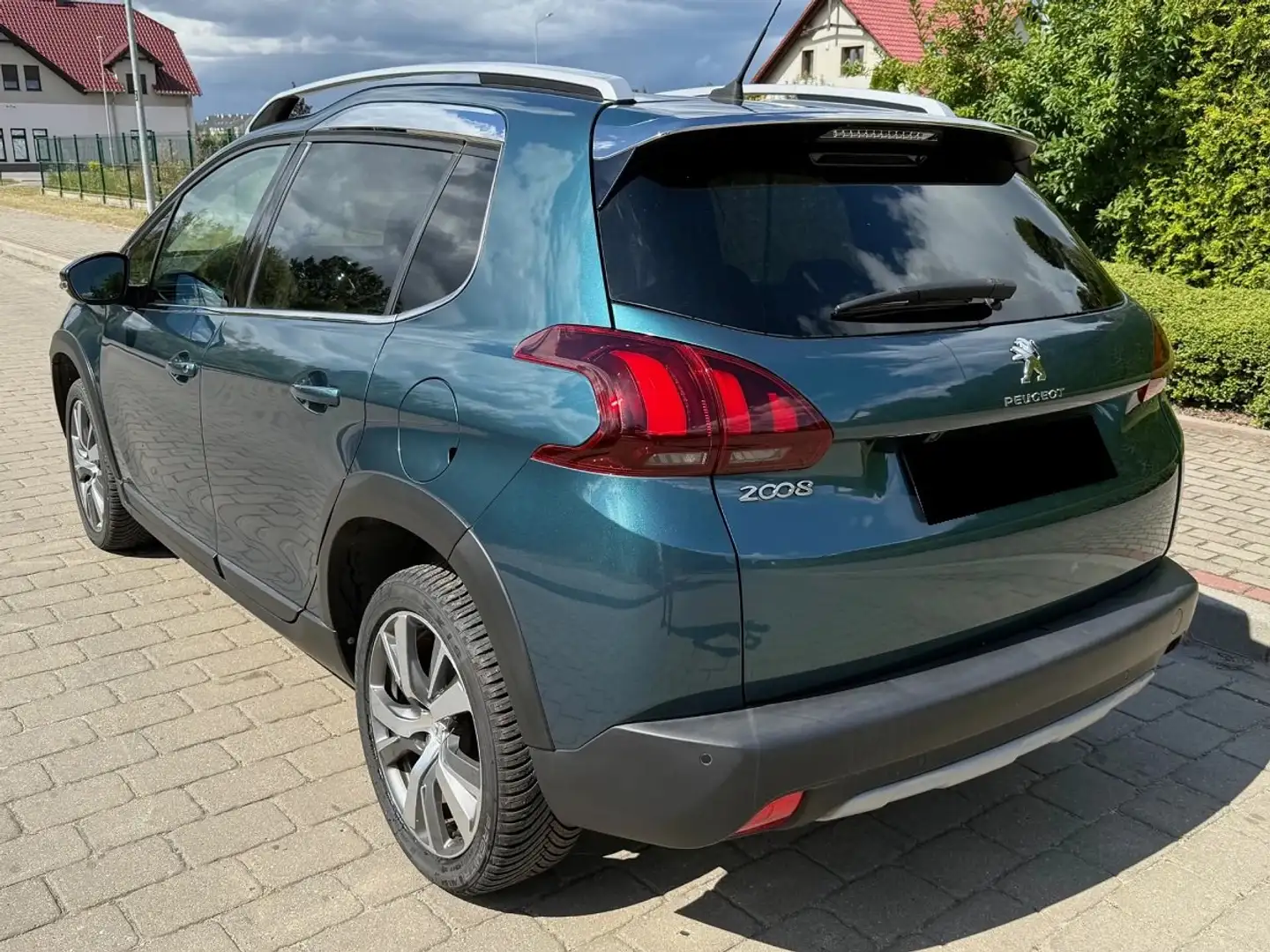 Peugeot 2008 2008 PureTech 130 Stop Grün - 2