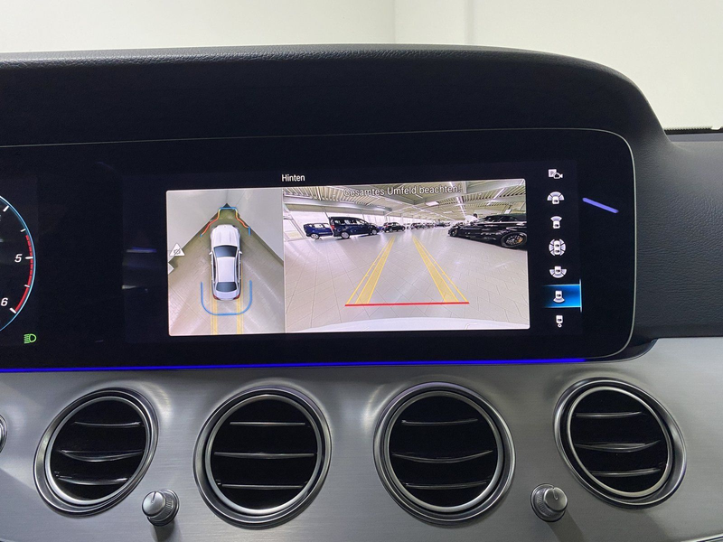Mercedes-Benz E 400 d 4M AVANTGARDE+DISTR+PANO+AHK+360°+LED — photo 10