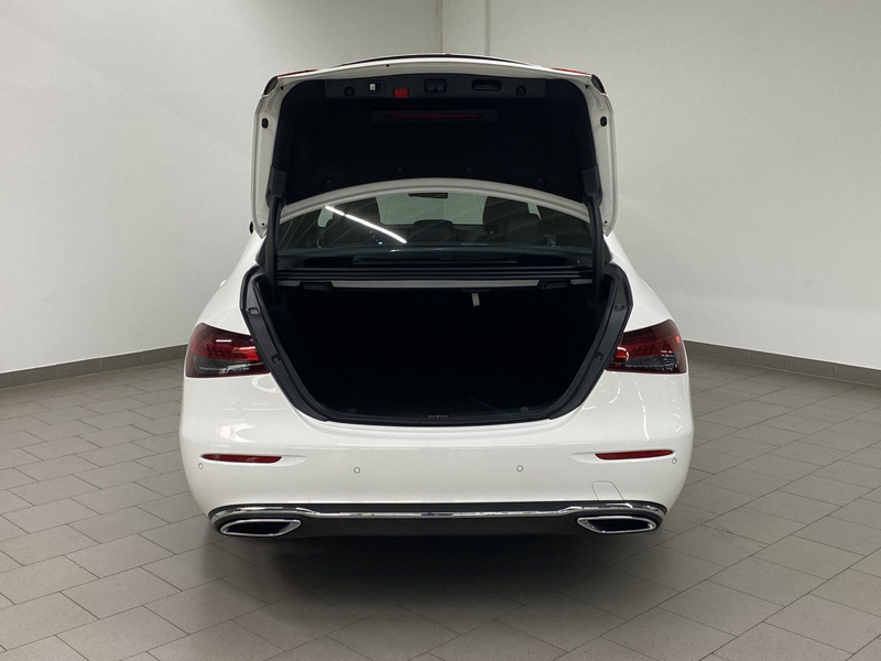 Mercedes-Benz E 400 d 4M AVANTGARDE+DISTR+PANO+AHK+360°+LED — photo 15