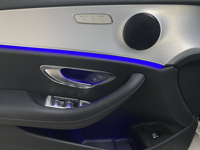 Mercedes-Benz E 400 d 4M AVANTGARDE+DISTR+PANO+AHK+360°+LED — photo 11