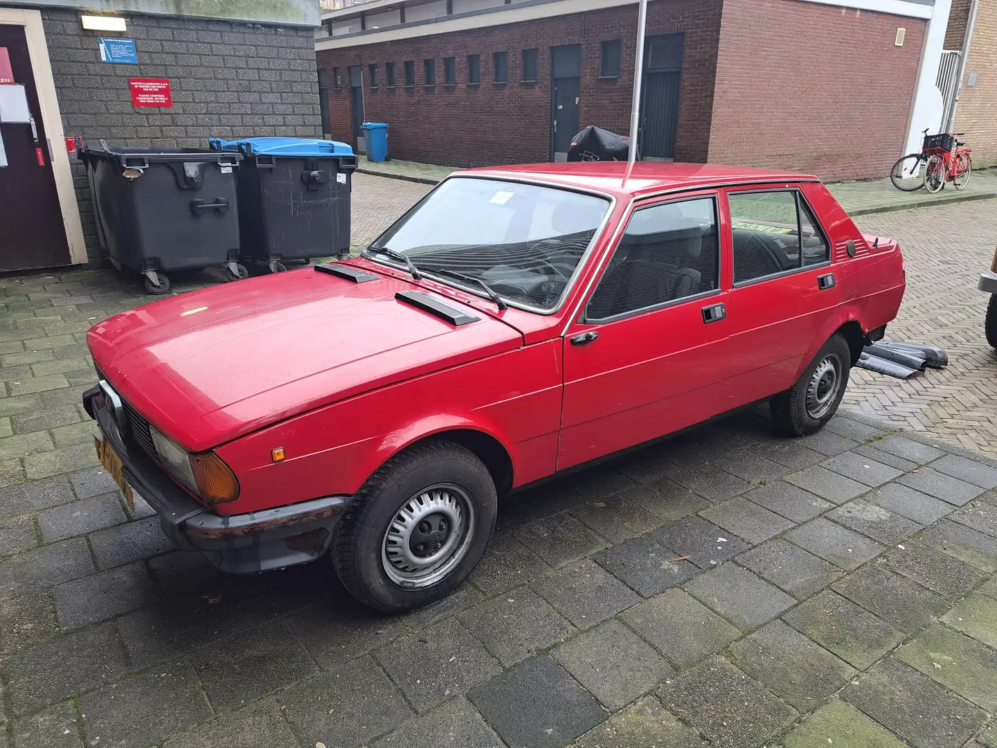 Alfa Romeo Giulietta Giulietta 1.6 Rood - 1