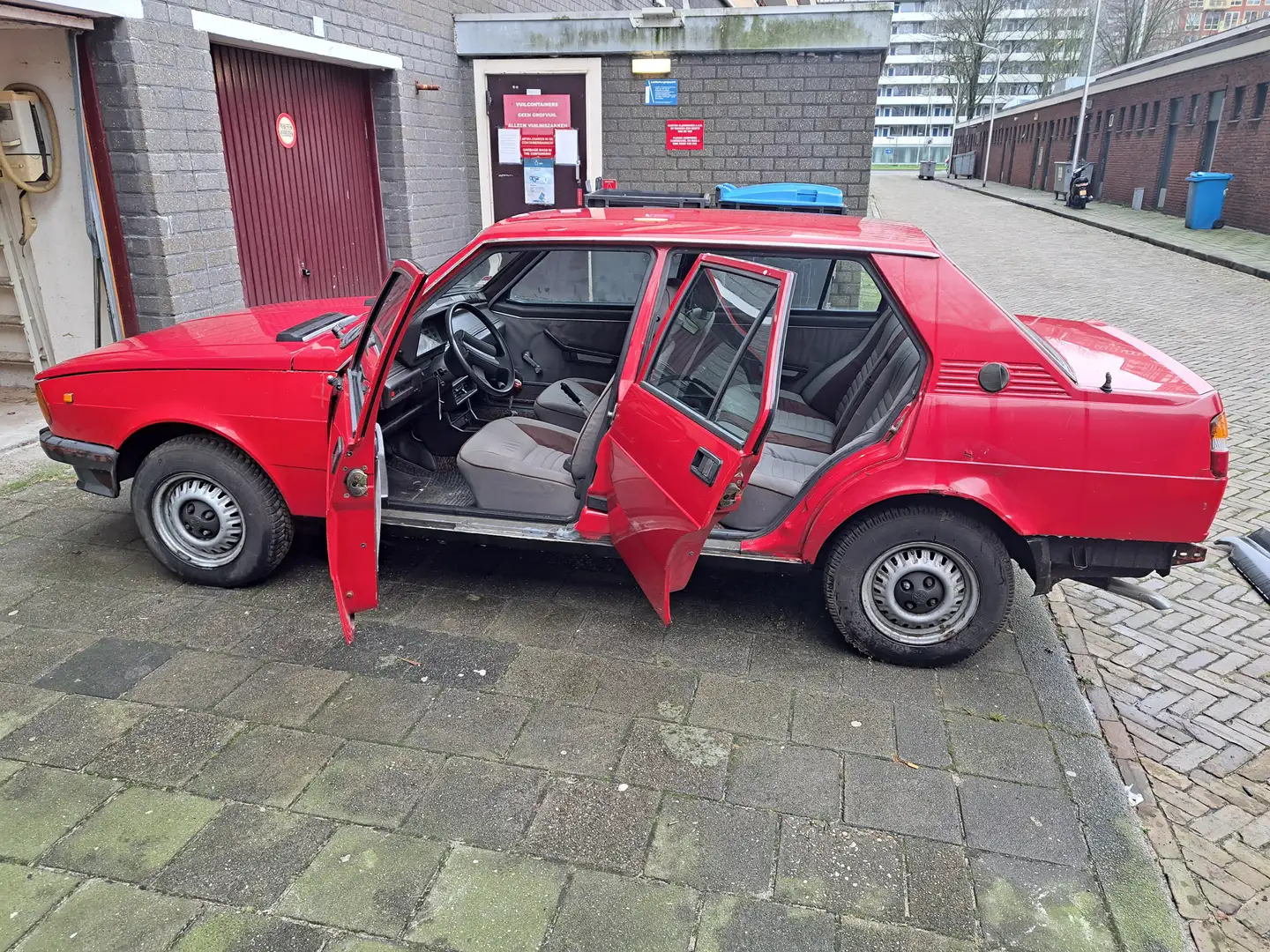 Alfa Romeo Giulietta Giulietta 1.6 Rood - 2