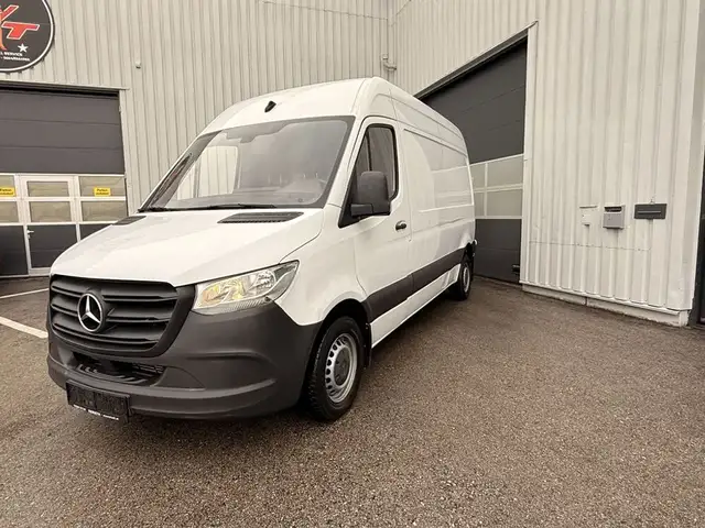 Mercedes-Benz Sprinter 211/214 CDI FWD L2 (910.623)