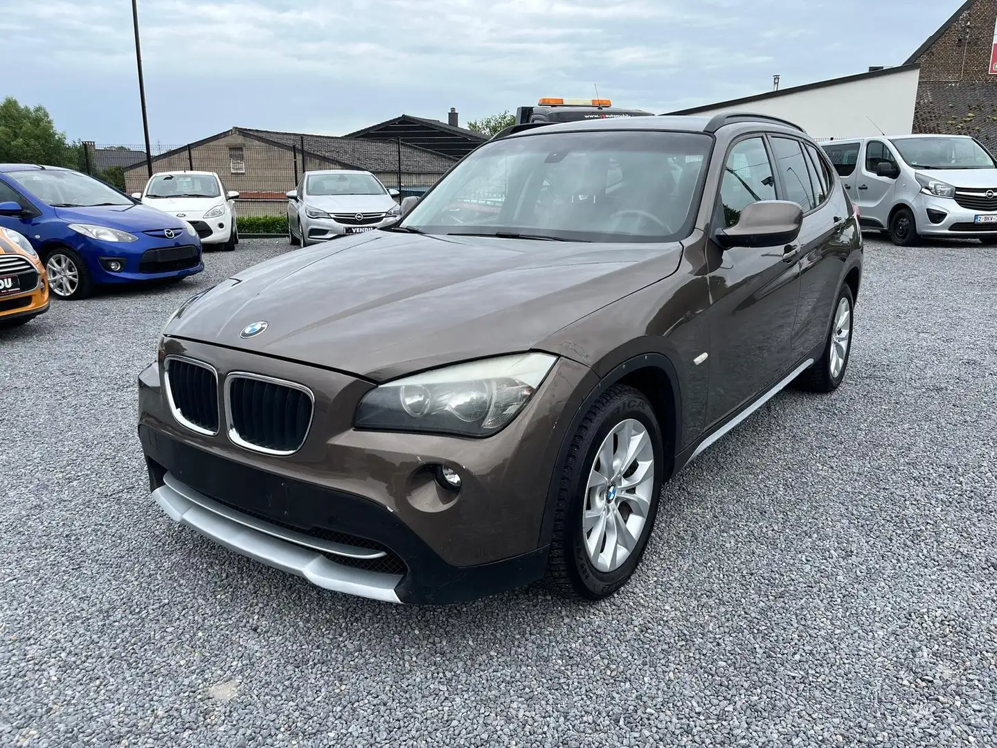 BMW X1 2.0 d SDRIVE18 136CV ANNEE 2012 MARCHAND OU EXPORT Brun - 1