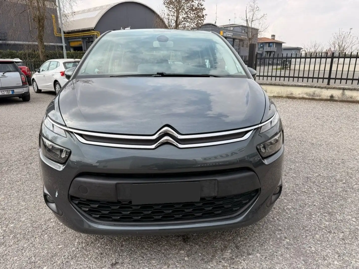 Citroen C4 Picasso BlueHDi 100 S&S Business EURO 6 Grau - 2