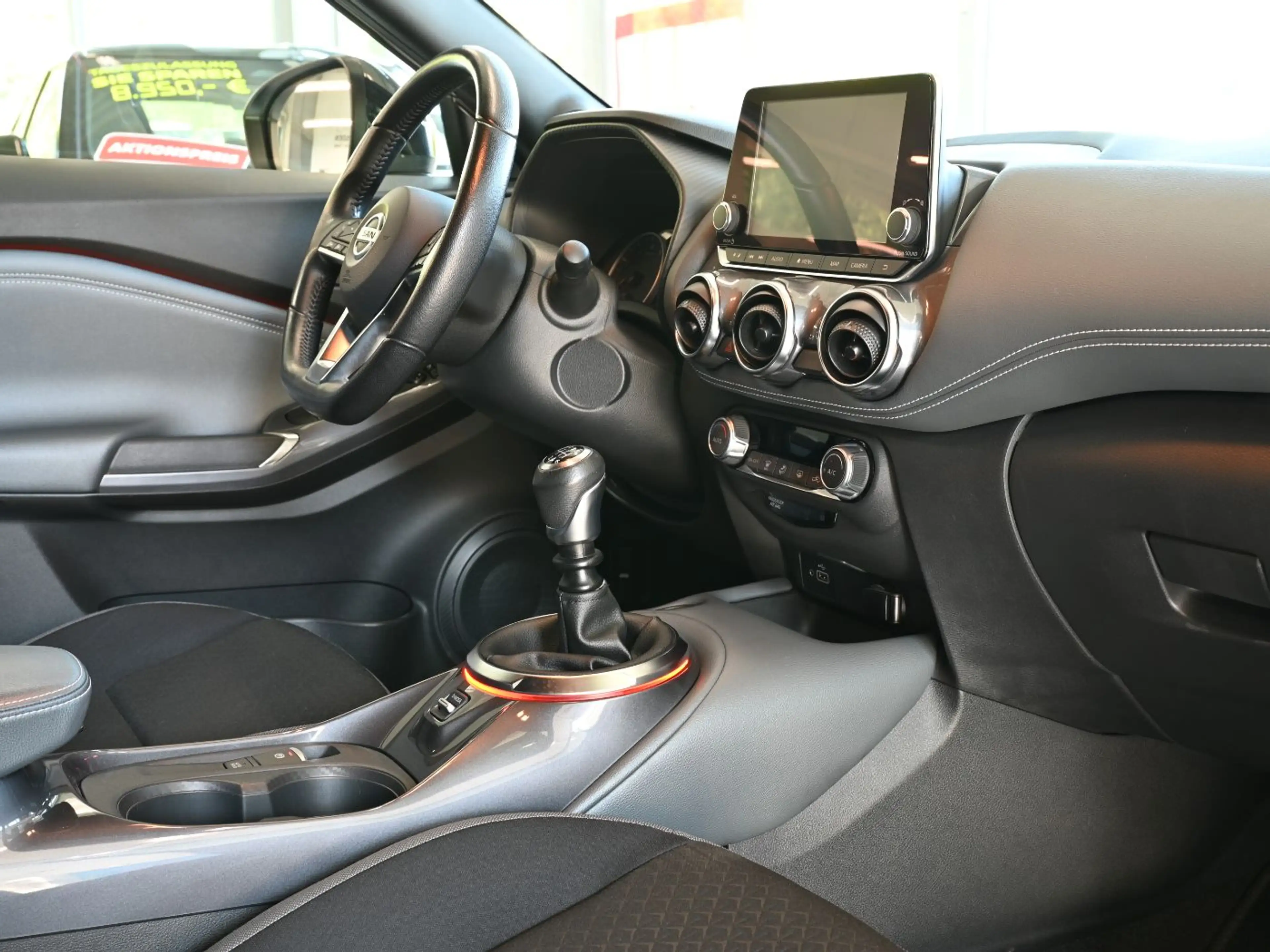 Nissan Juke 1.0 DIG-T ) N-Connecta LED+Navi+Kam.+KlimaA — photo 19