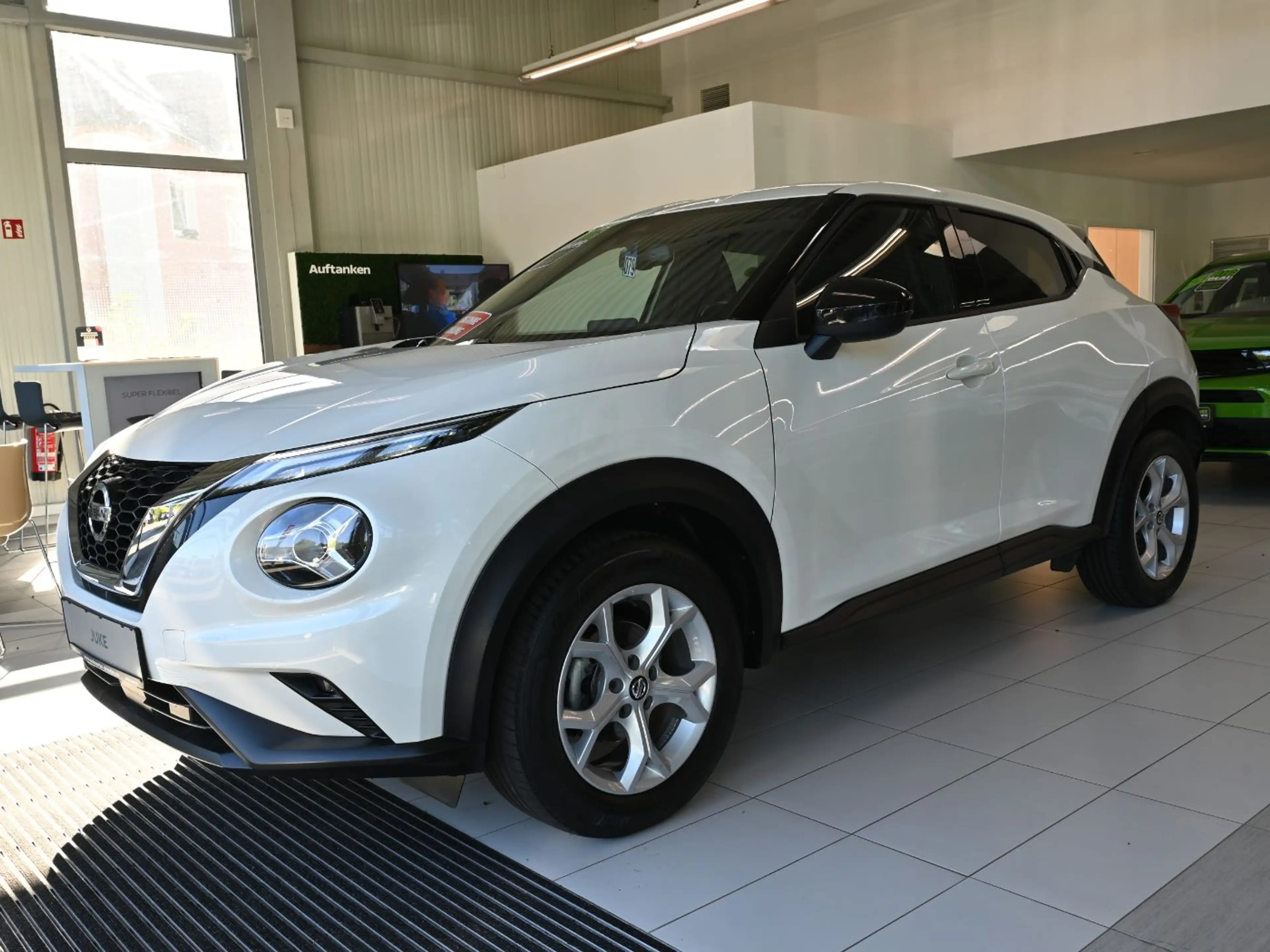 Nissan Juke 1.0 DIG-T ) N-Connecta LED+Navi+Kam.+KlimaA — photo 6