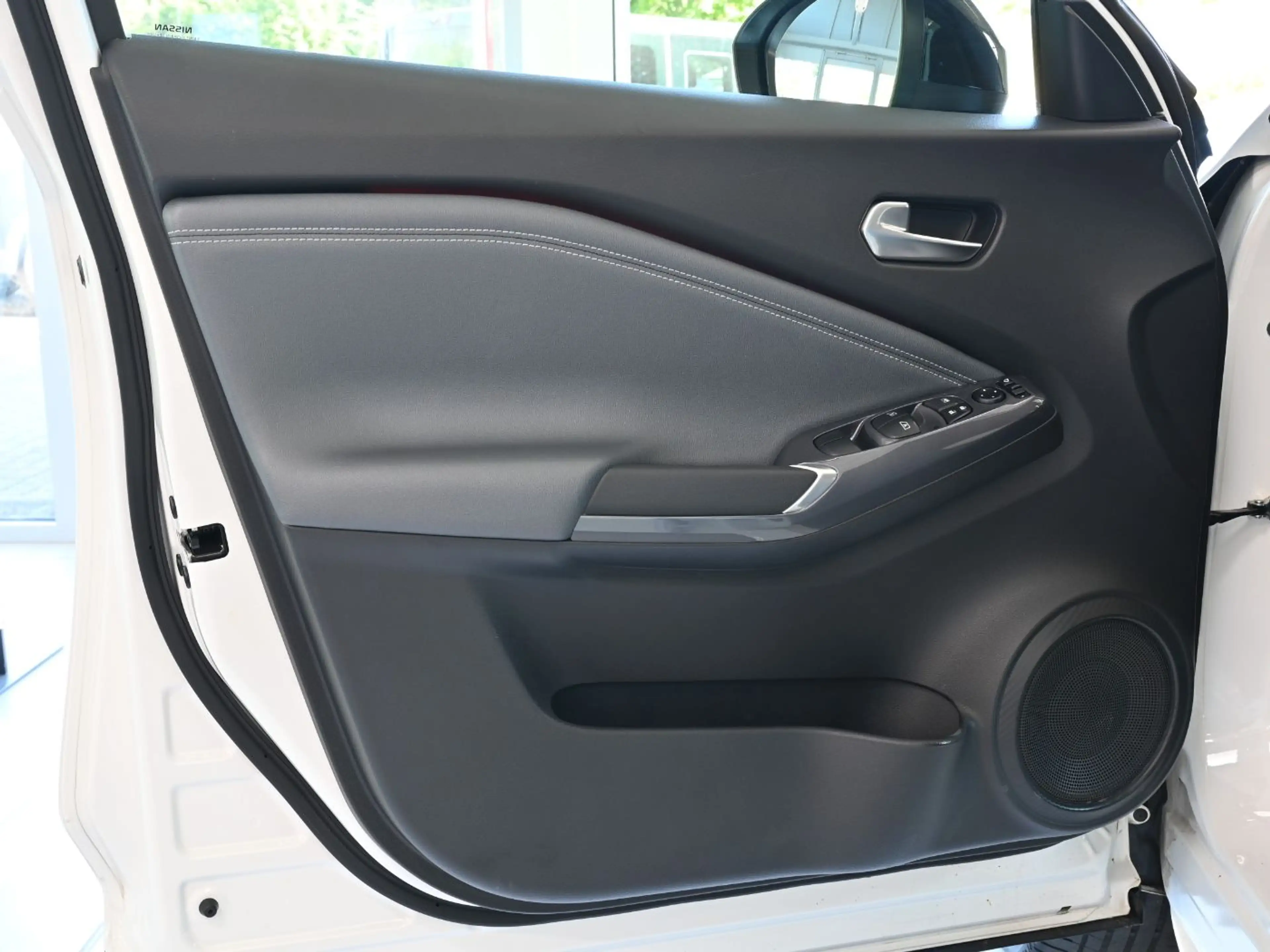 Nissan Juke 1.0 DIG-T ) N-Connecta LED+Navi+Kam.+KlimaA — photo 22