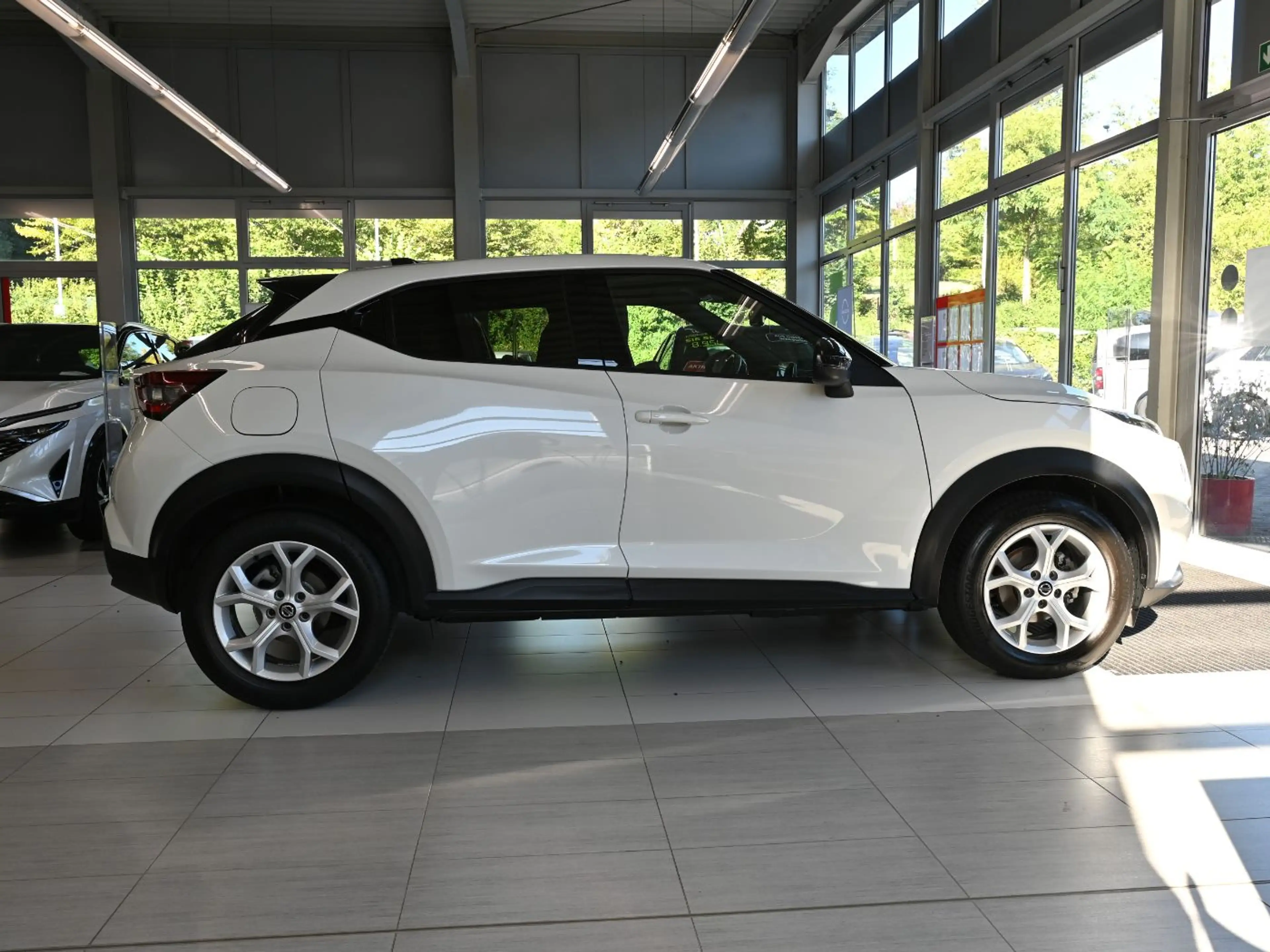 Nissan Juke 1.0 DIG-T ) N-Connecta LED+Navi+Kam.+KlimaA — photo 8