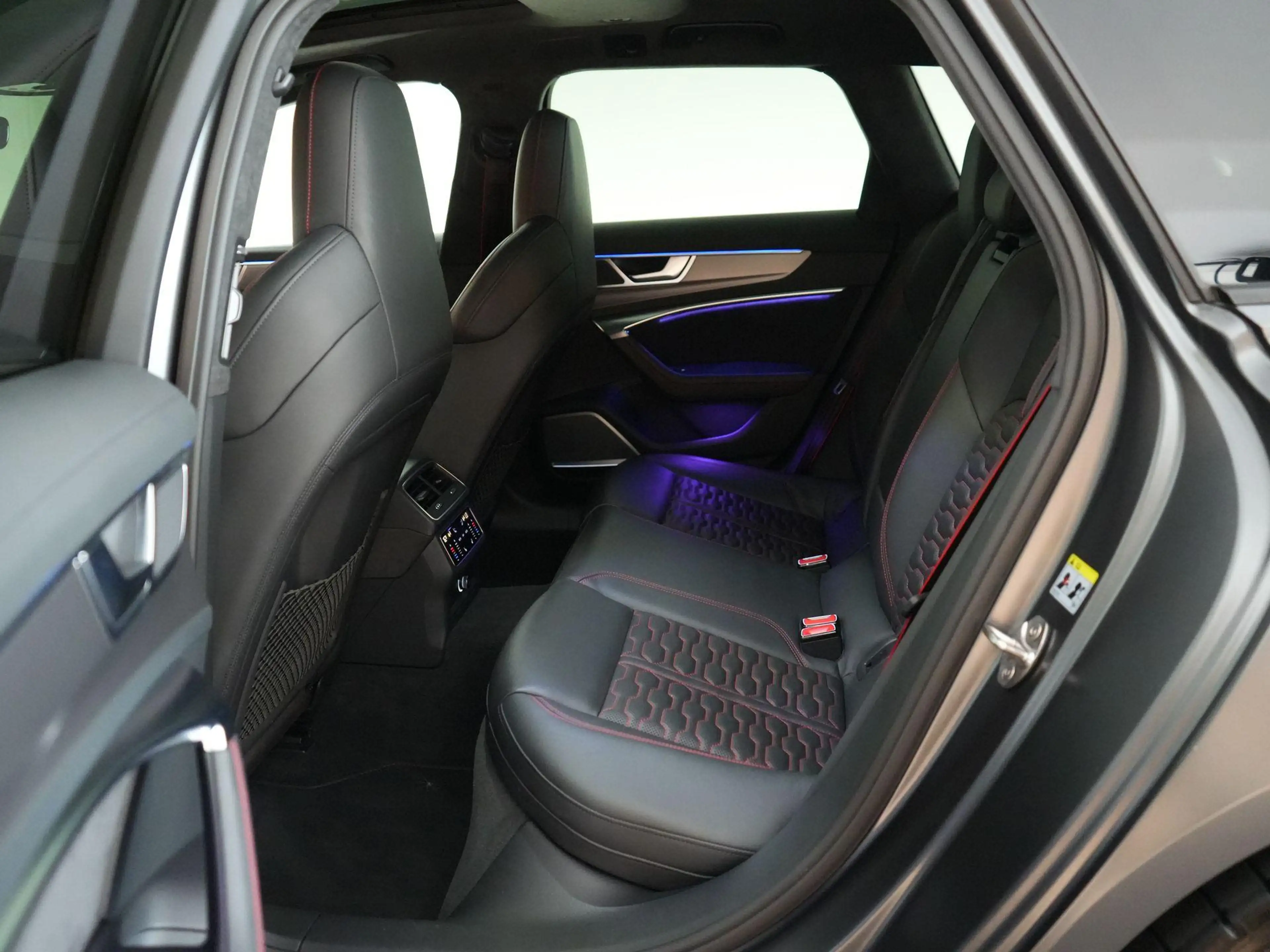 Audi RS6 A6 Avant TFSI quattro |Urban bodykit|Eventuri inta — photo 18