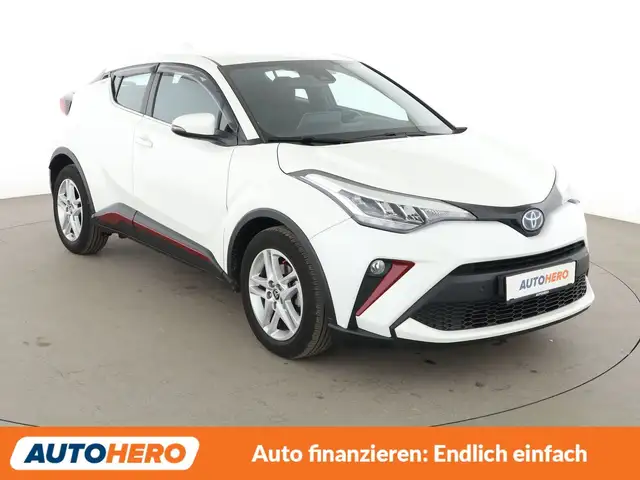 Toyota C-HR view 8