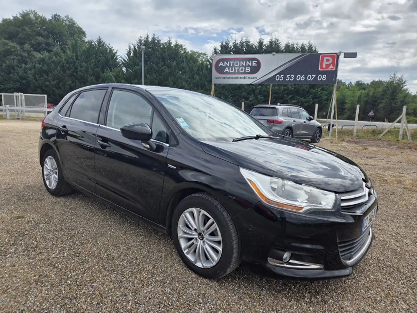 Citroen C4 1.6 E-HDI 115 FAP EXCLUSIVE Noir - 1