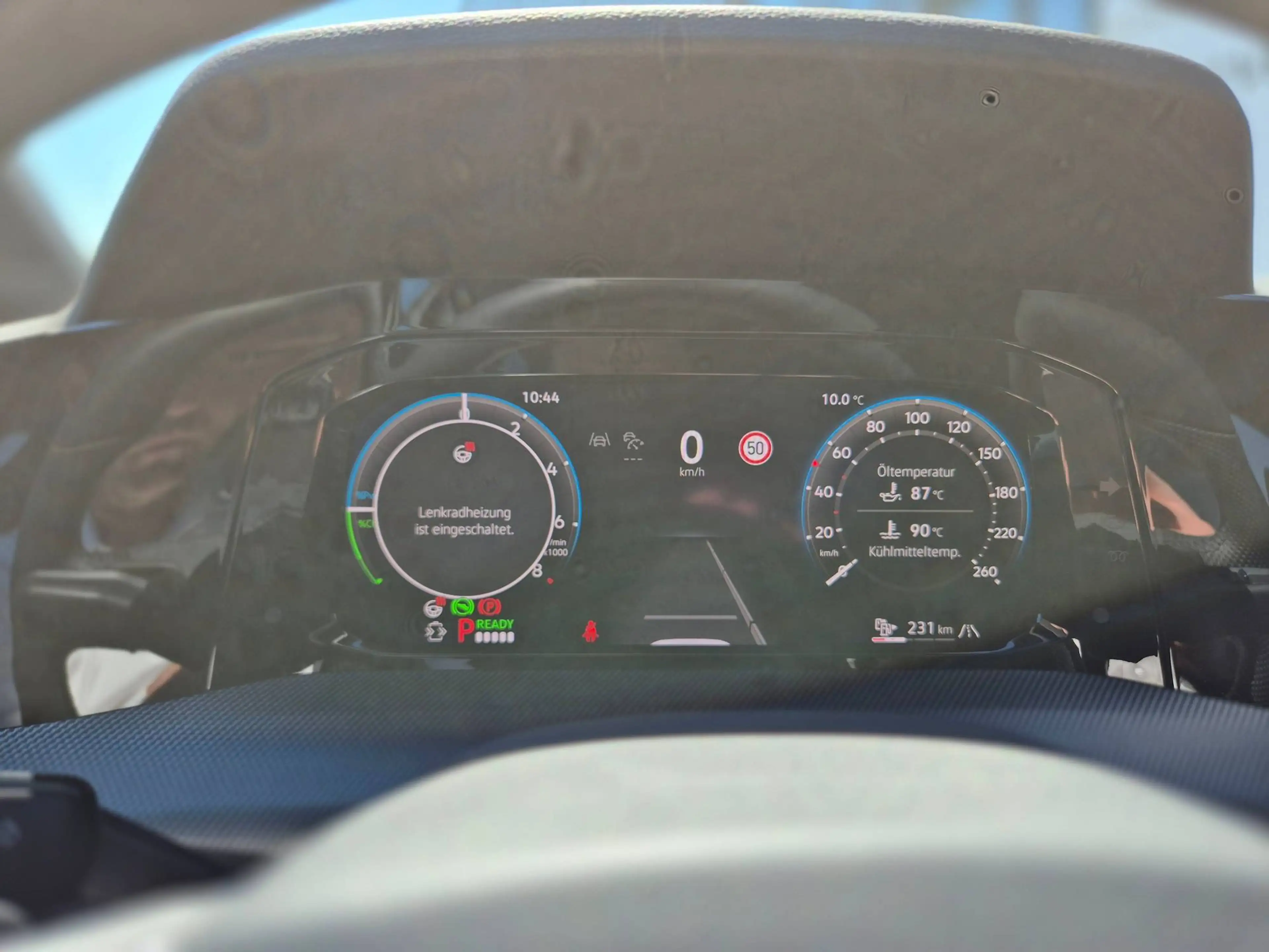 Volkswagen Golf GTE 1.5 TSI eHybrid 272 PS DSG VOLL/AHK/ASG2030/LEDER — photo 13