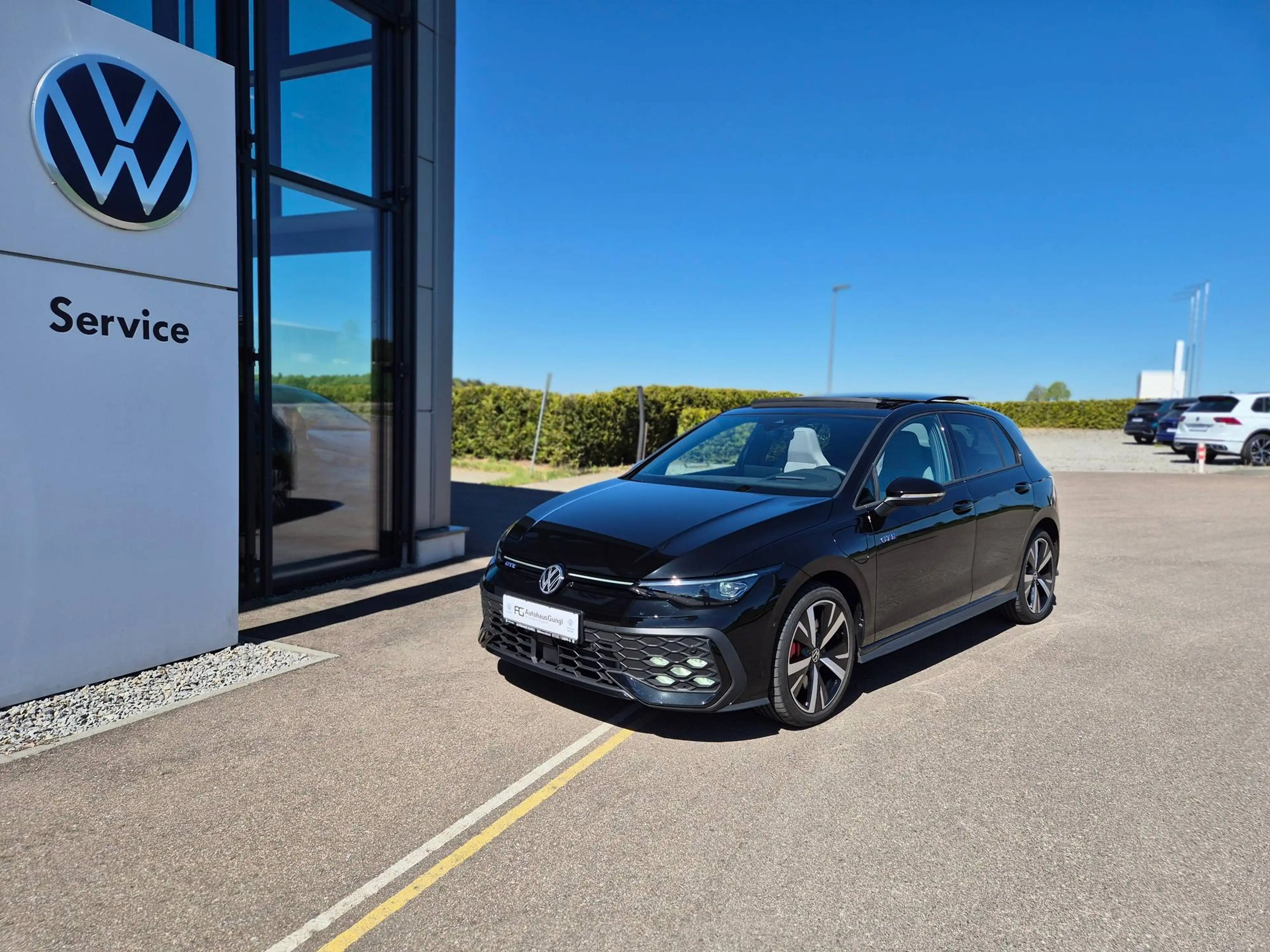 Volkswagen Golf GTE 1.5 TSI eHybrid 272 PS DSG VOLL/AHK/ASG2030/LEDER