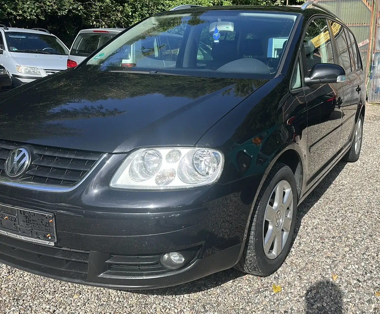 Volkswagen Touran Highline ** TÜV NEU ** Inspektion Neu *** Schwarz - 2