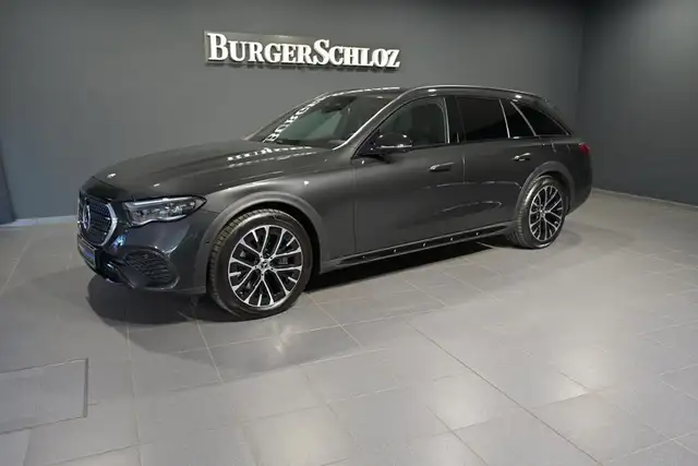 Mercedes-Benz E 300 de 4M T All-Terrain AHK/NIGHT/DIS/DIGI/360