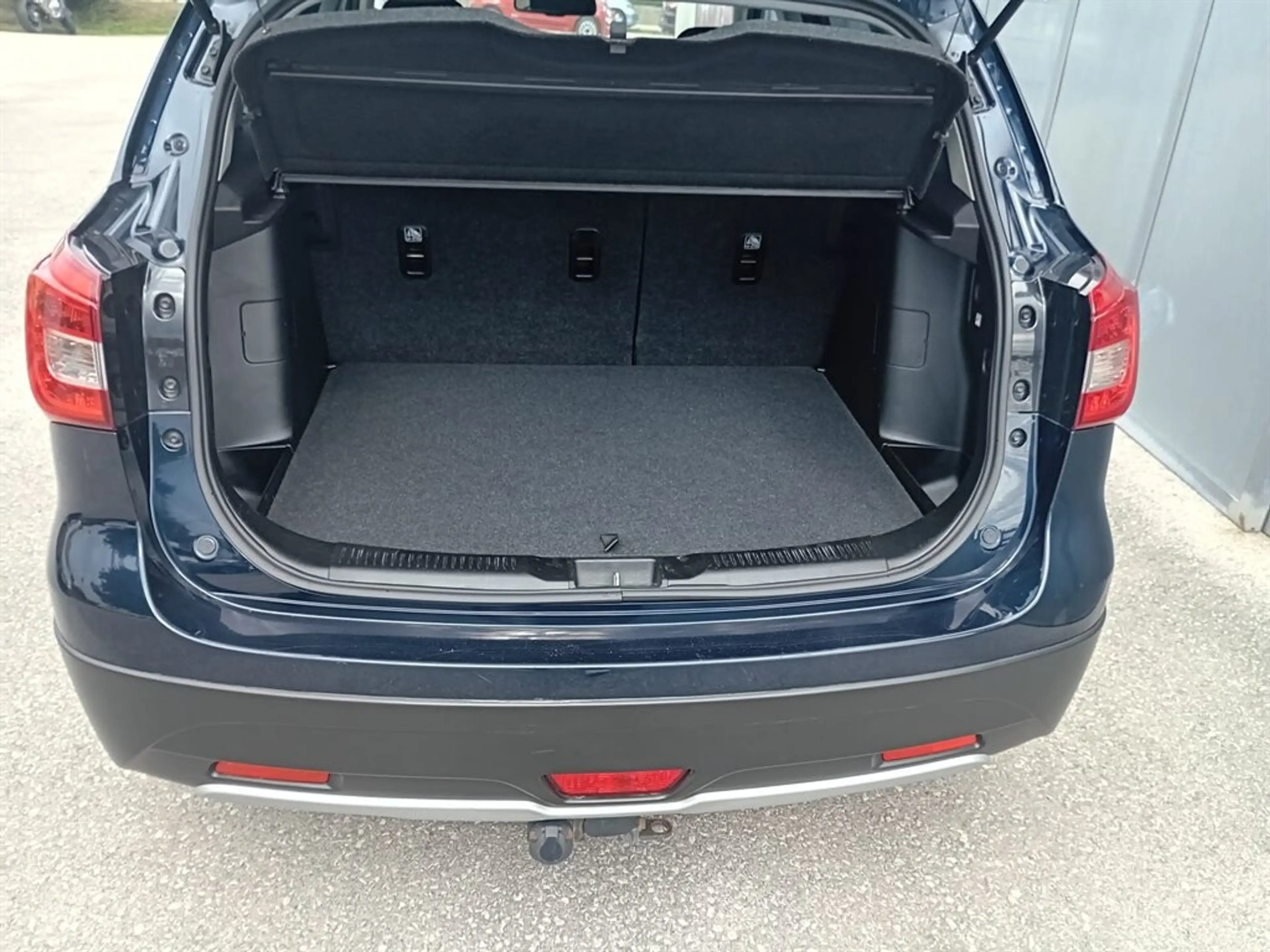 Suzuki SX4 S-Cross 1,4 DITC ALLGRIP shine — photo 8