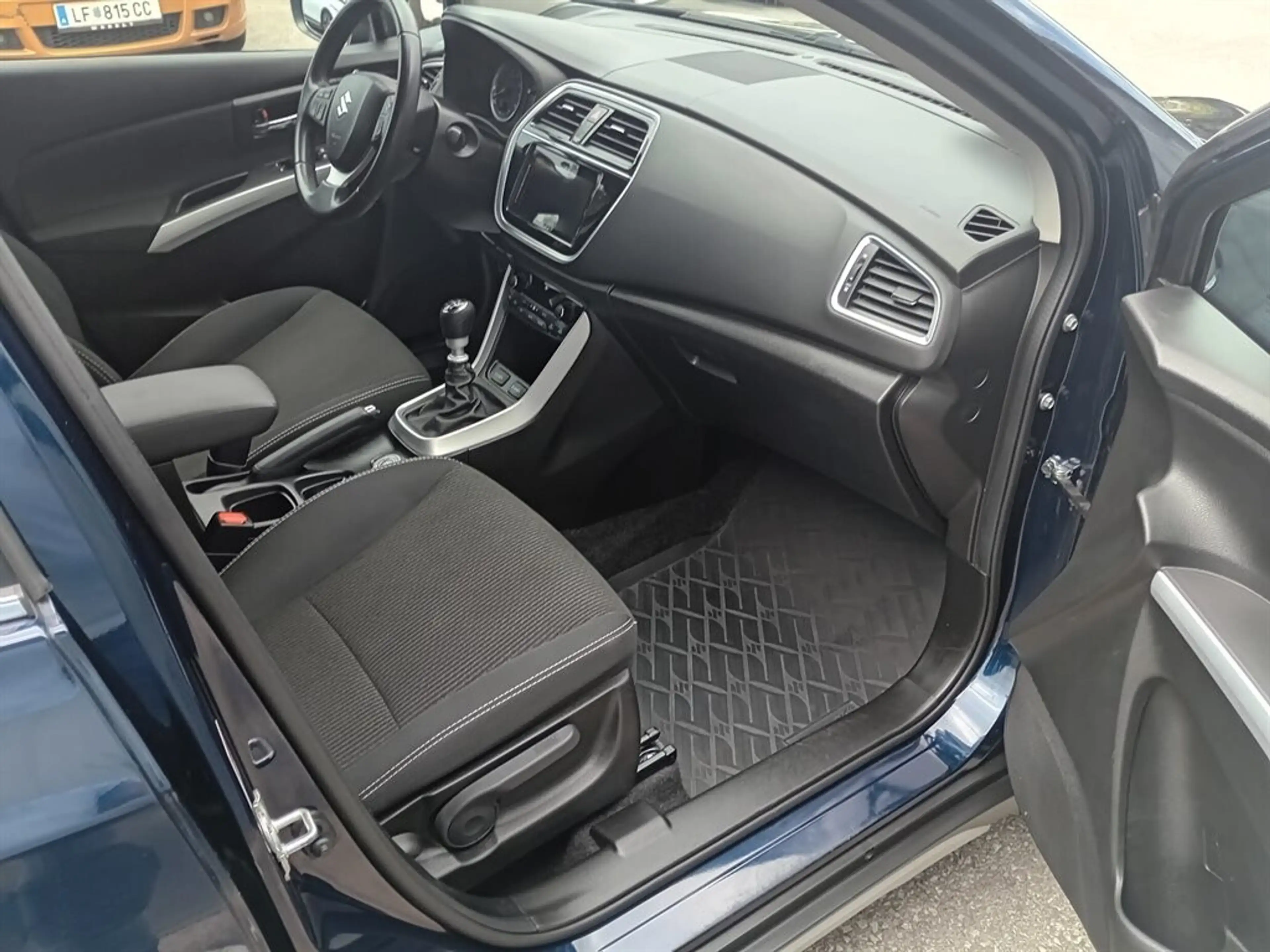 Suzuki SX4 S-Cross 1,4 DITC ALLGRIP shine — photo 7