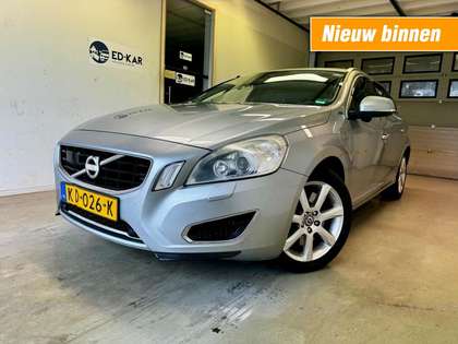 Volvo V60 2.4 D6 AWD Plug-In Hybrid Pure Limited VOL OPTIONS