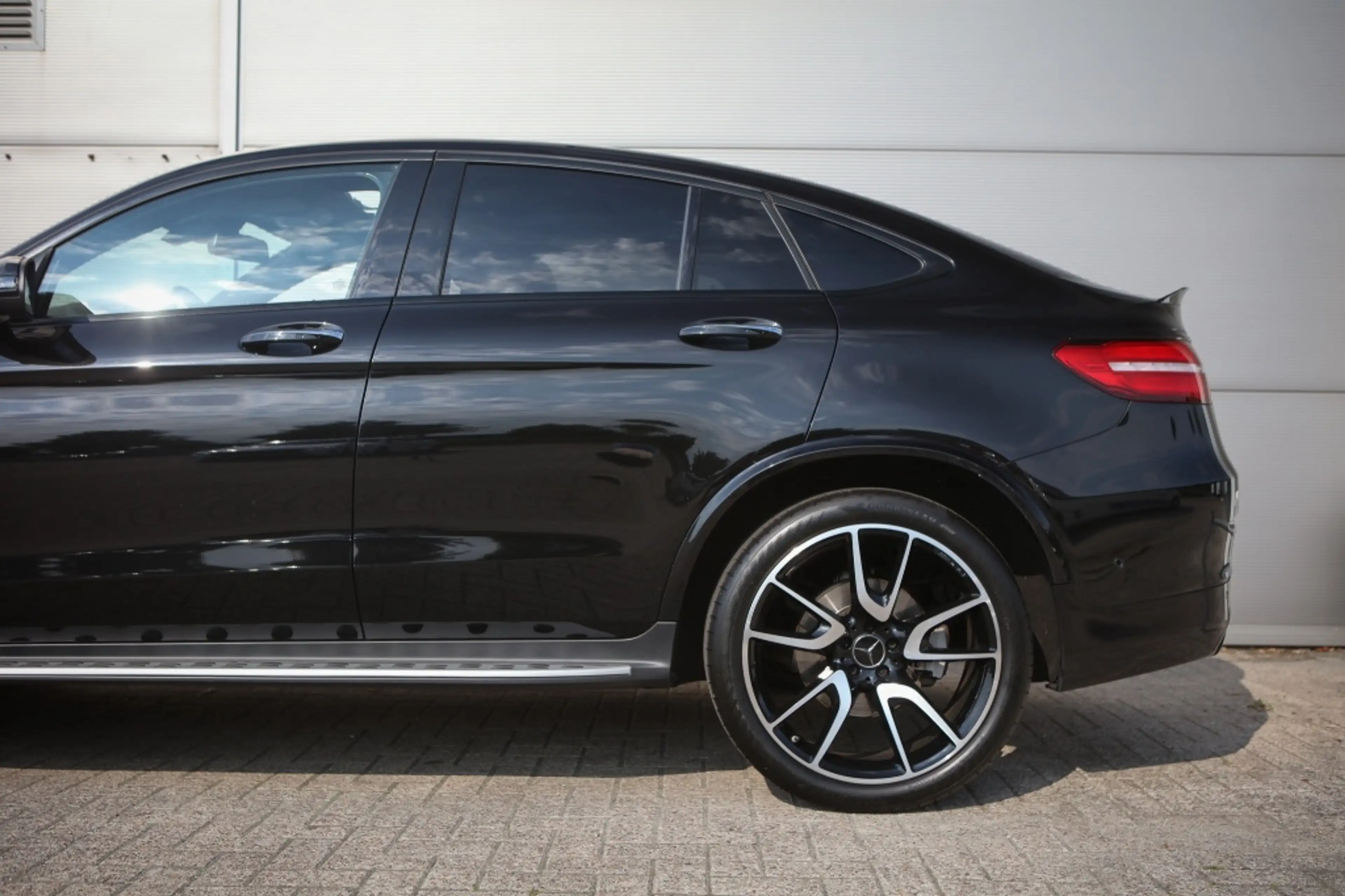 Mercedes-Benz GLC 43 AMG Coupé 4MATIC | Pano | Memory | Carbon | — photo 30