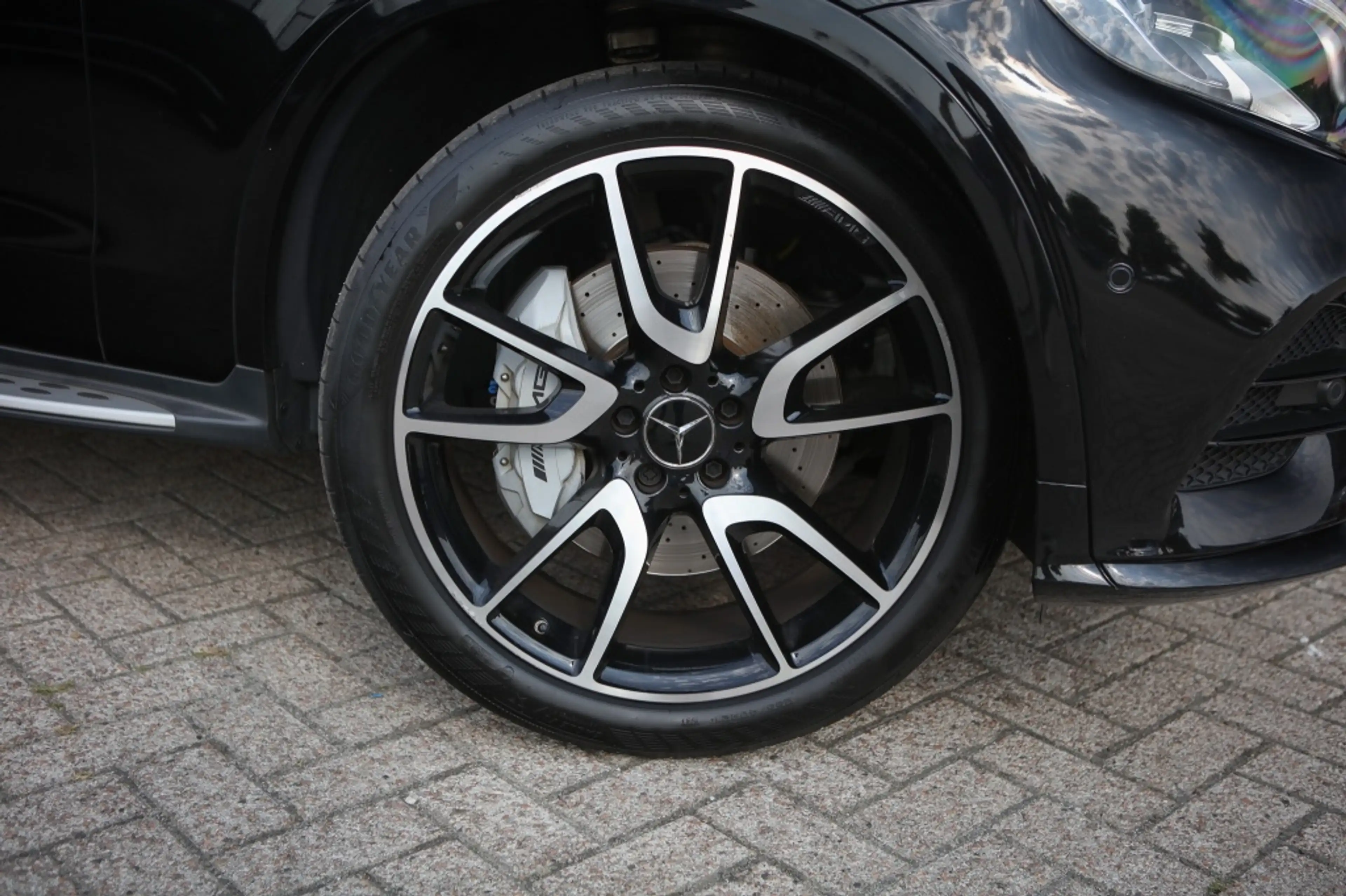 Mercedes-Benz GLC 43 AMG Coupé 4MATIC | Pano | Memory | Carbon | — photo 33