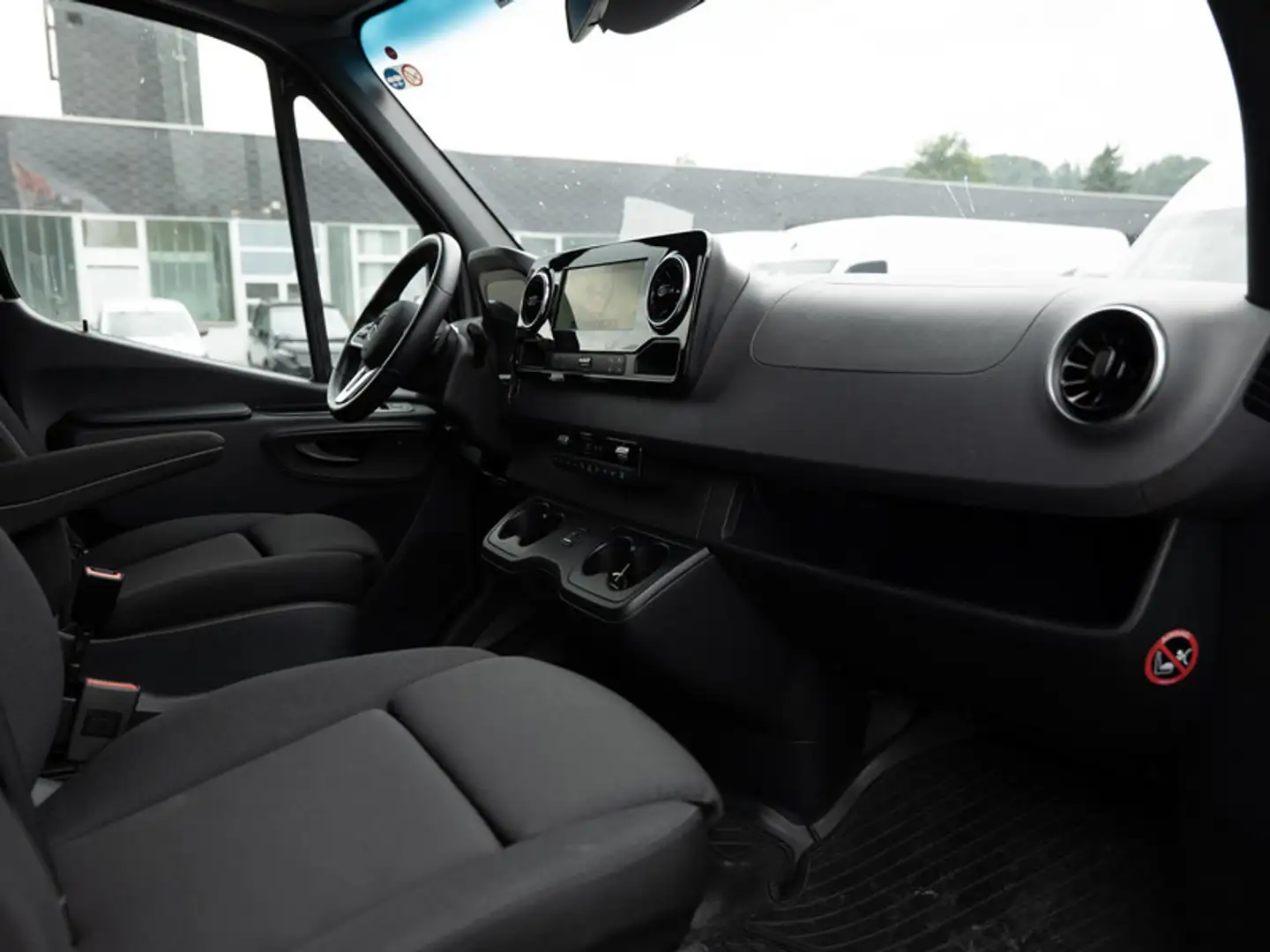 Mercedes-Benz Sprinter 319 +LED+MBUX+AHK+360+Stdhz+AUT+Totw Schwarz - 2