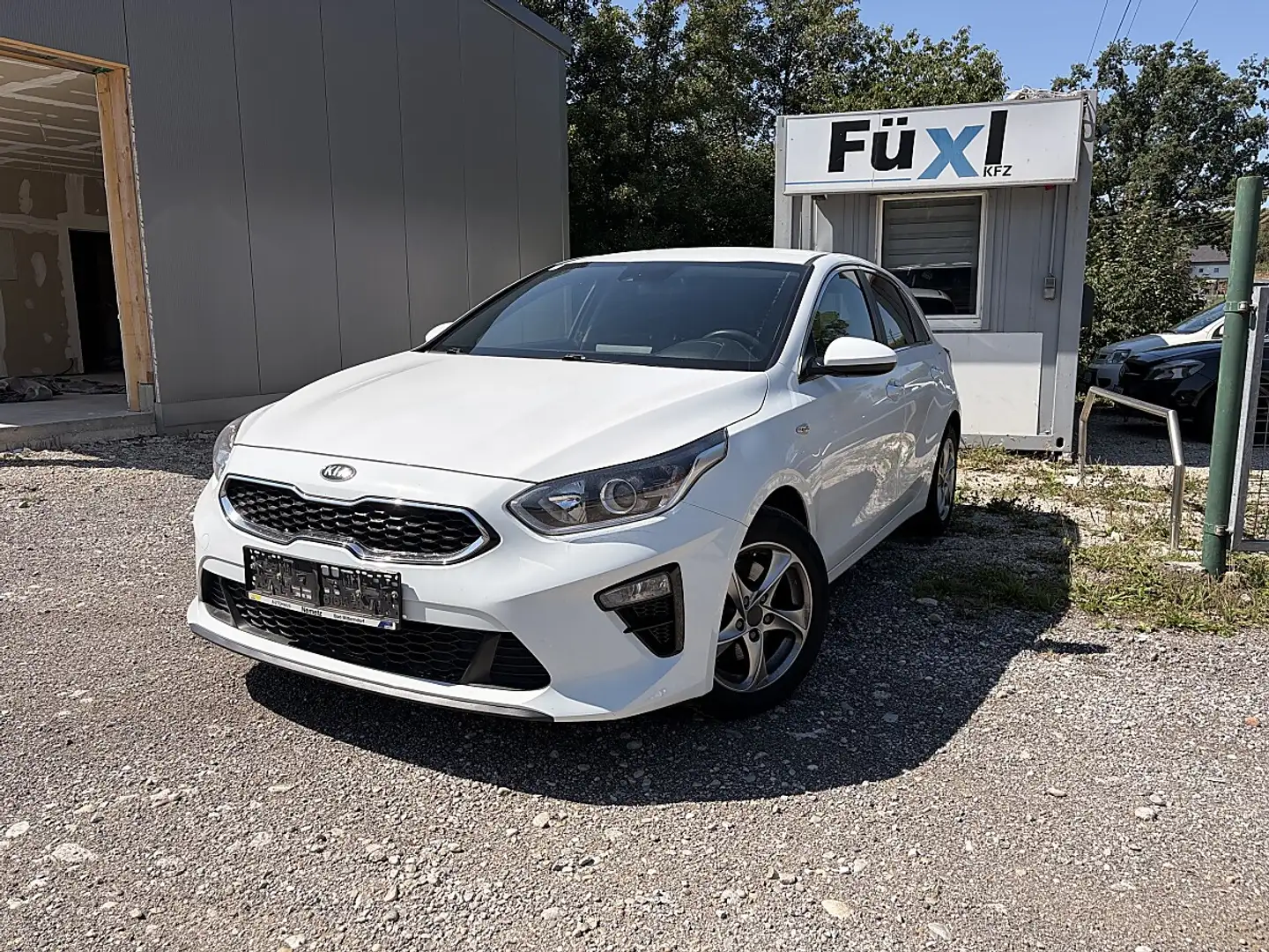 Kia Ceed / cee'd ceed 1,0 T-GDI GPF Silber Weiß - 1