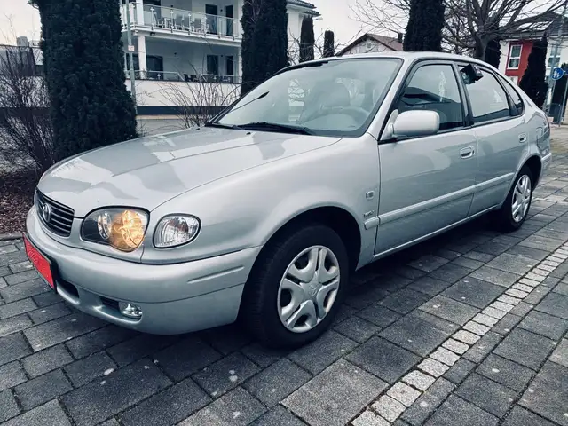 Toyota Corolla 1.6 Linea Sol / Liftback