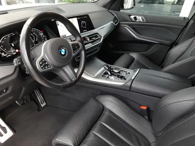 BMW X5 45e M-SPORT 4x4 PHEV Aut *LASER LED / NAVI / LIVE COCKPIT PLUS / E-SITZE & MEMORY / VOLLLEDER / E-KLAPPE* Ansicht 10