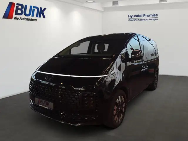 Hyundai STARIA Signature 2.2L / 7Sitzer / Shuttle-Paket