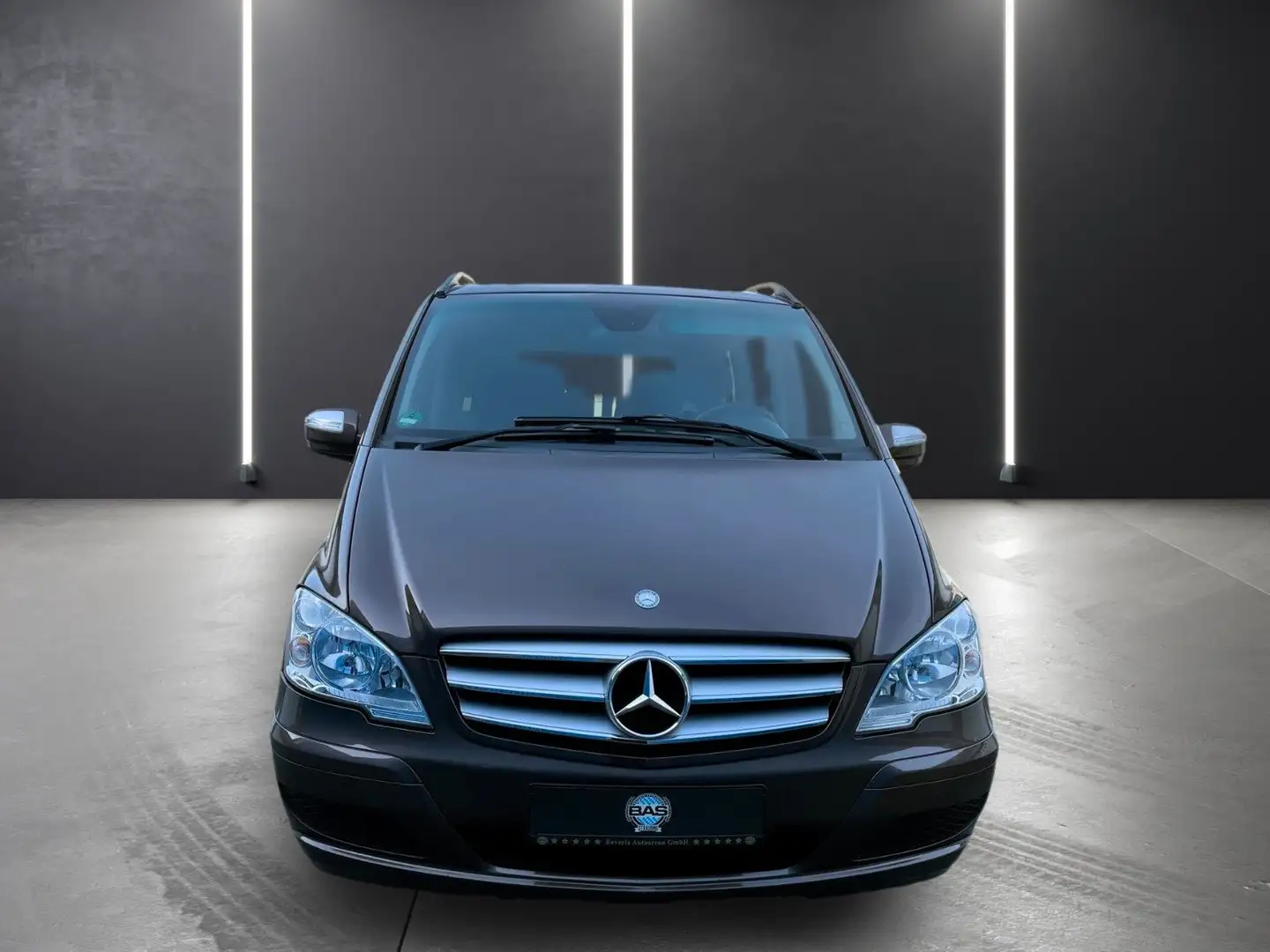 Mercedes-Benz Viano 3.0 CDI Trend Edition lang 6 Sitz. Ahk Nav Marrone - 2