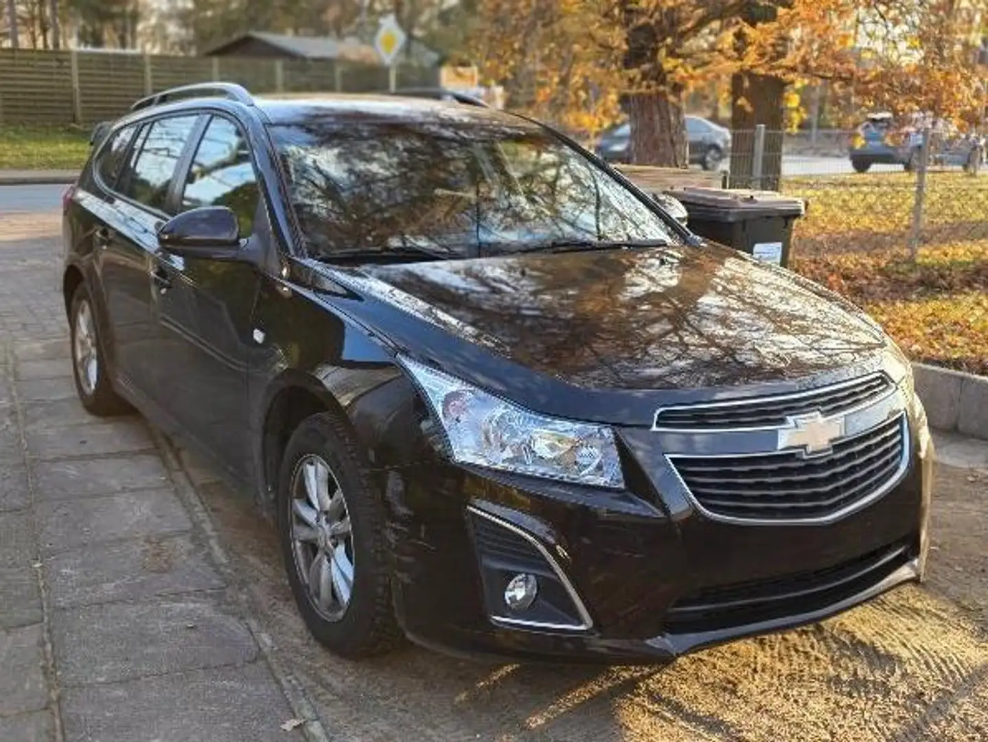 Chevrolet Cruze Cruze Station Wagon 1.7TD LT+ Bruin - 1