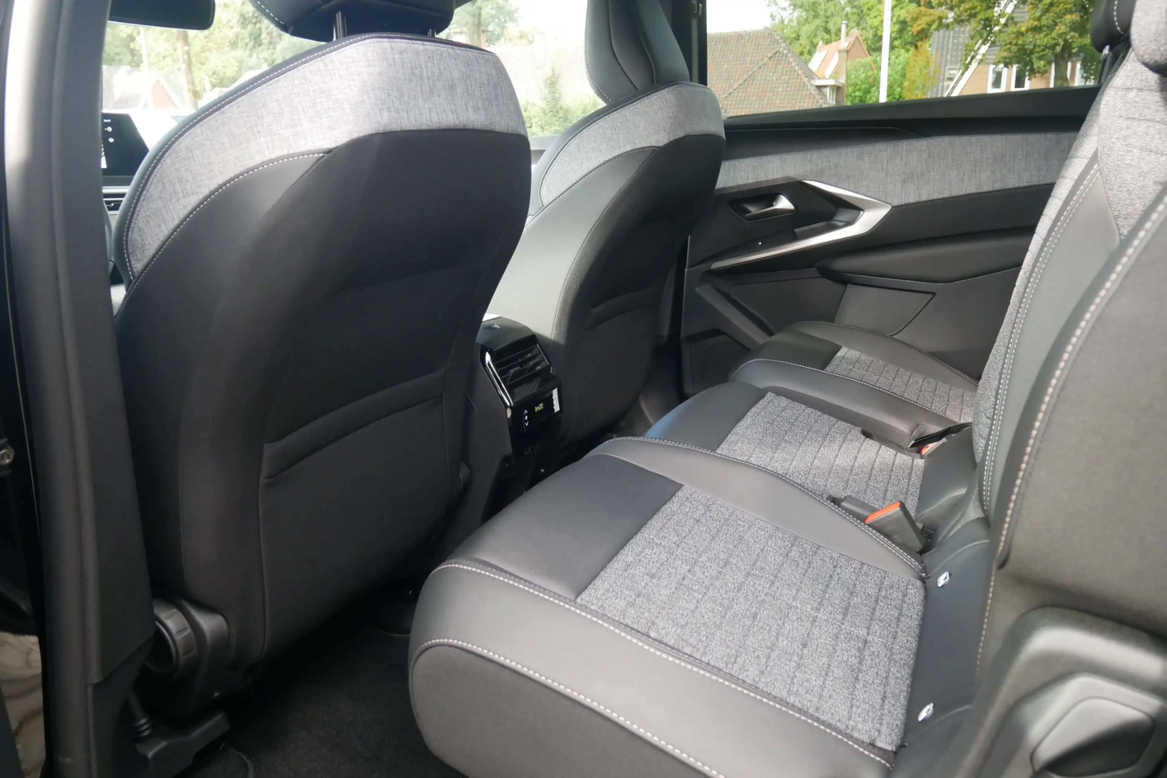 Peugeot 5008 1.2 Hybrid 145 Allure 7p | Achteruitrijcamera | Na — photo 11