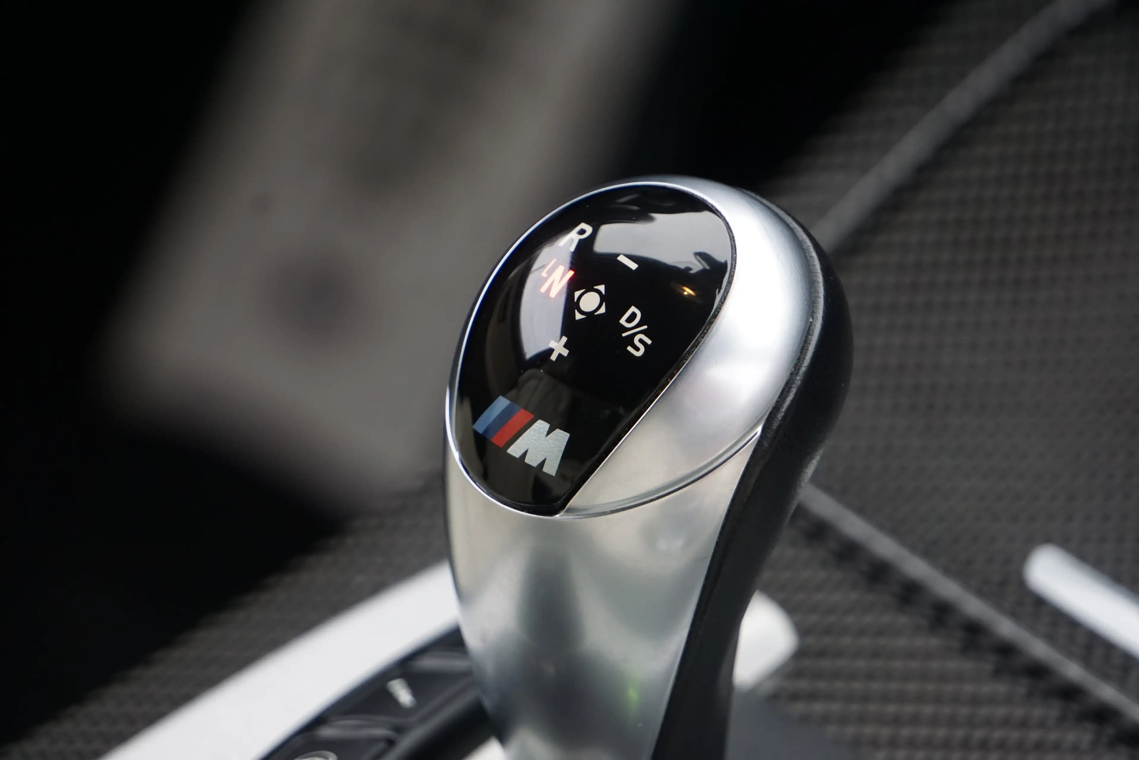 BMW M6 COMPETITION 600 Coupé 4.4 V8 DKG — photo 14