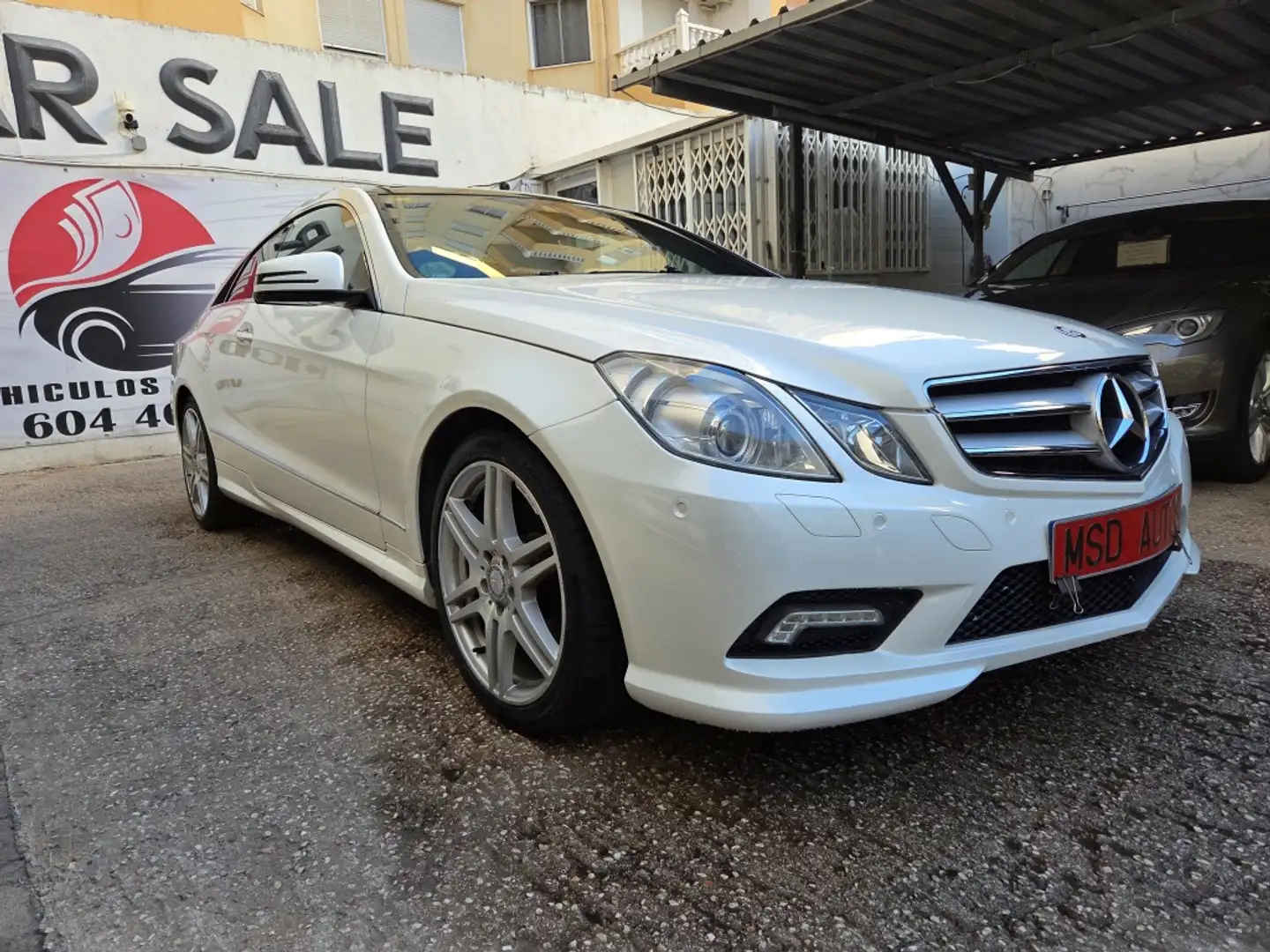 Mercedes-Benz MERCEDES-BENZ Clase E Deportivo  Automático de 2 Blanco - 1
