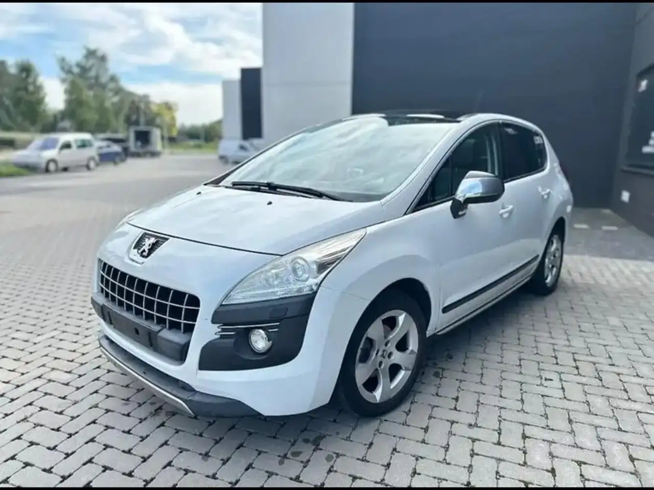 Peugeot 3008 1.6 e-HDi 112ch FAP BMP6 BLUE LION FÃ©li
