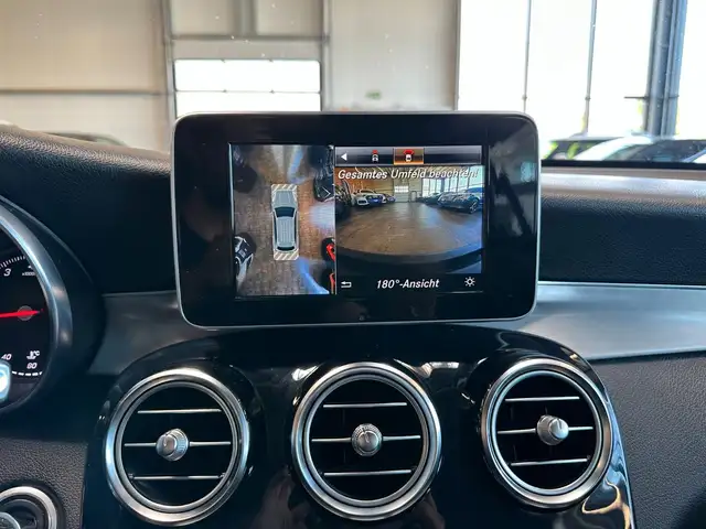 Mercedes-Benz 250 view 15