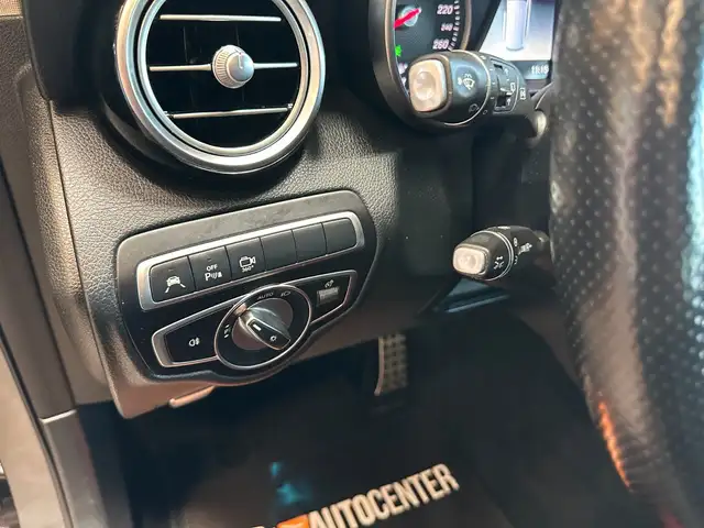 Mercedes-Benz 250 view 10