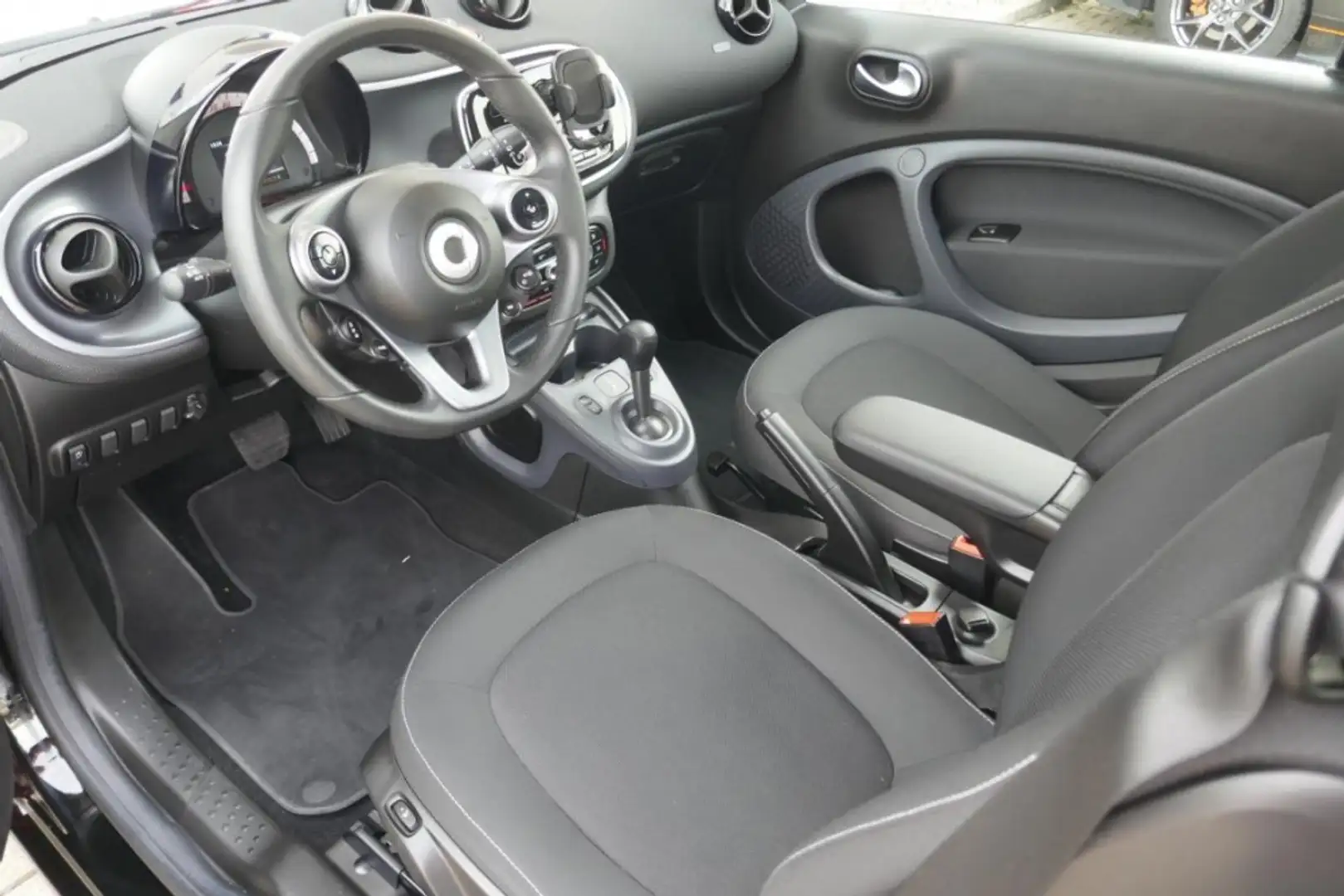 smart forTwo coupé 1.0 52kW passion Pano Cool+Audio Sitzhzg Rot - 2
