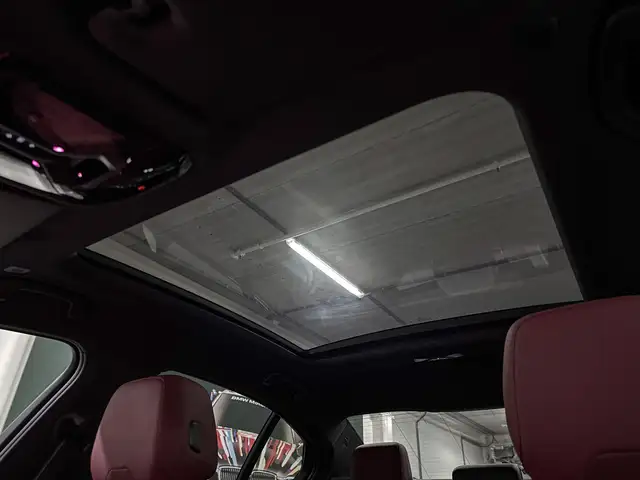 BMW i5 view 10