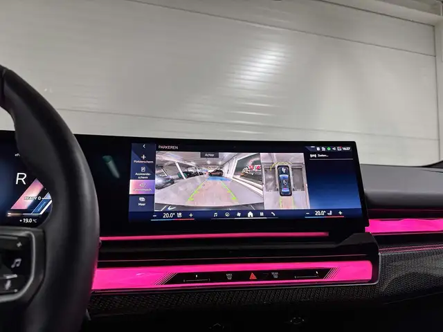 BMW i5 view 14
