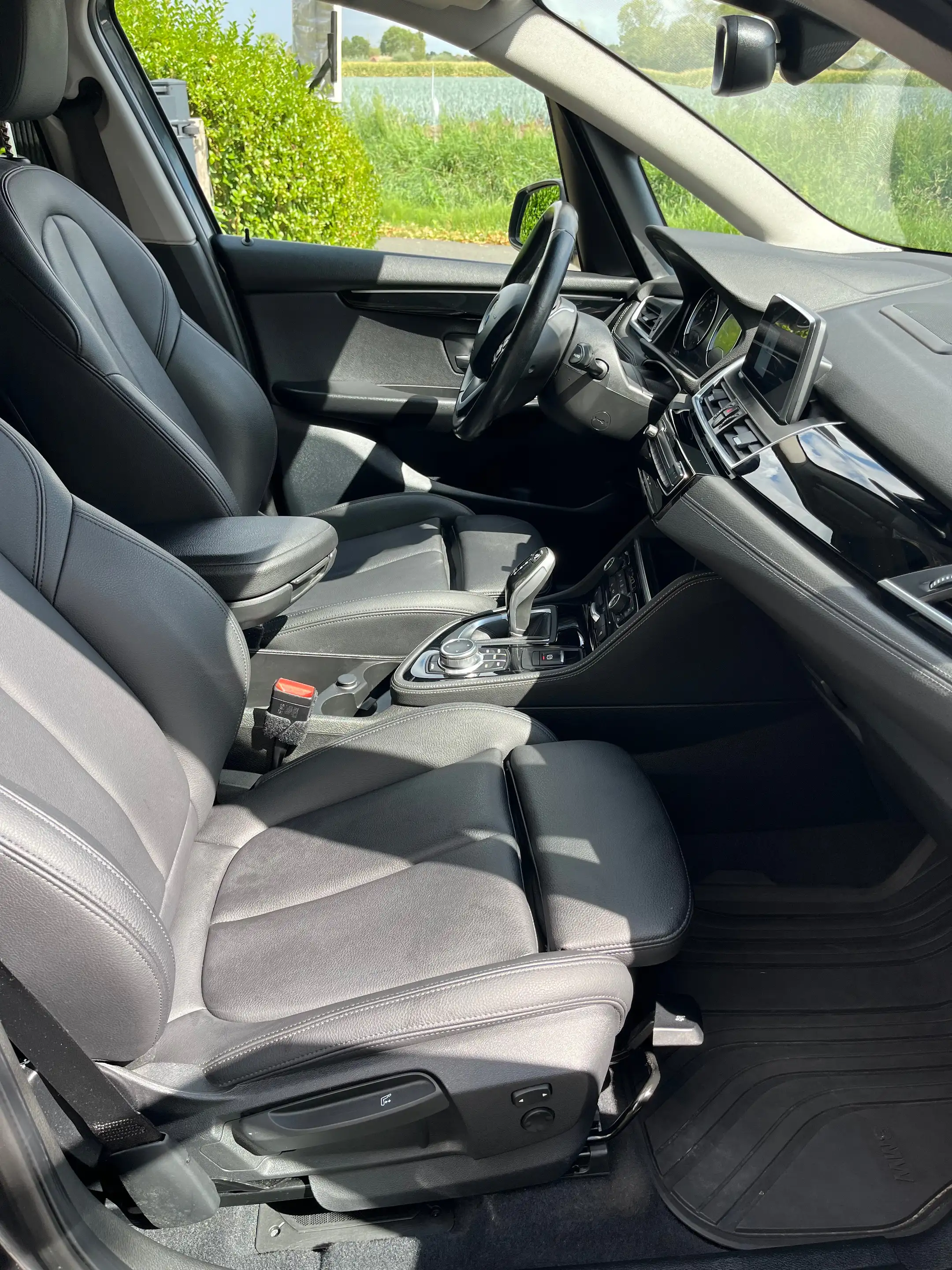 BMW 220 iA Active Tourer OPF (EU6d-TEMP)/Leder/Led/Navi/Cruise/Pdc/Clima... — photo 9