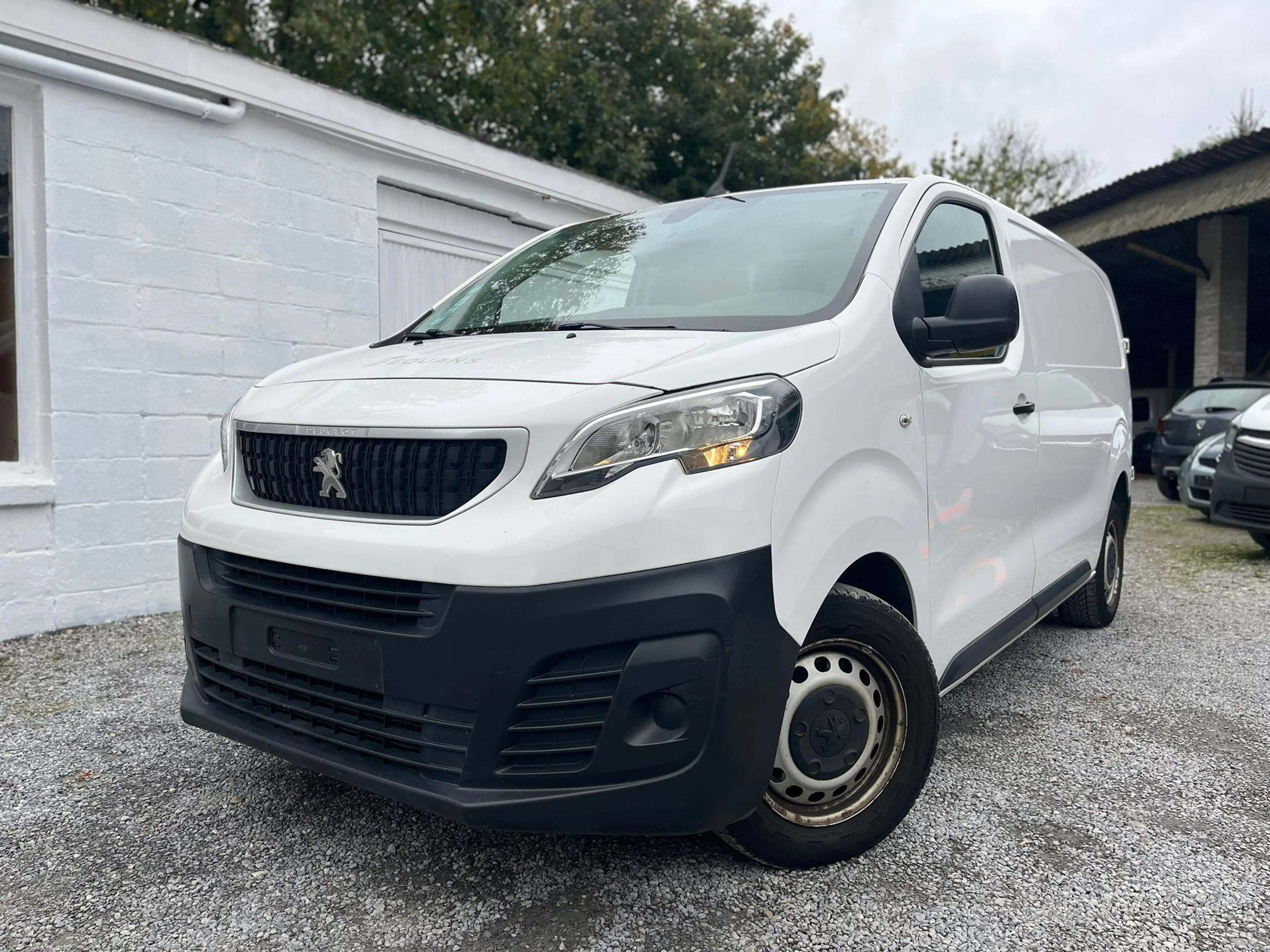 Peugeot Expert 2.0 BlueHDi L2 Standard Premium S * CAPT ARR * A/C * BLTHT * 270 X 60 MOIS *