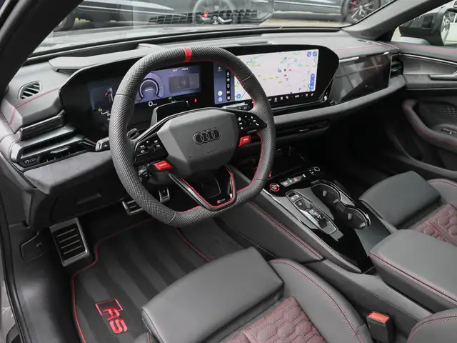Audi RS5 view 24