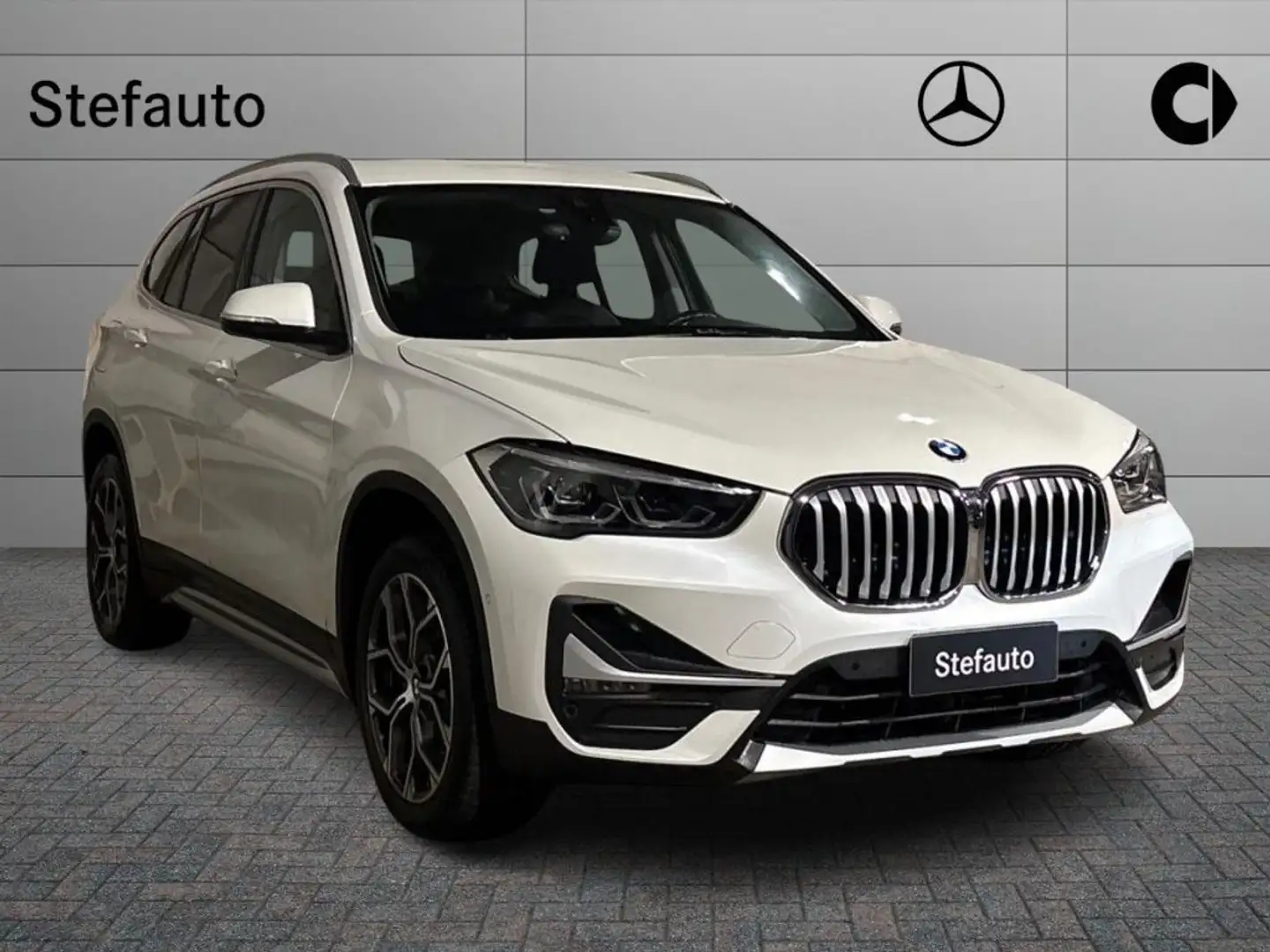 BMW X1 sDrive16d xLine Plus Bianco - 1