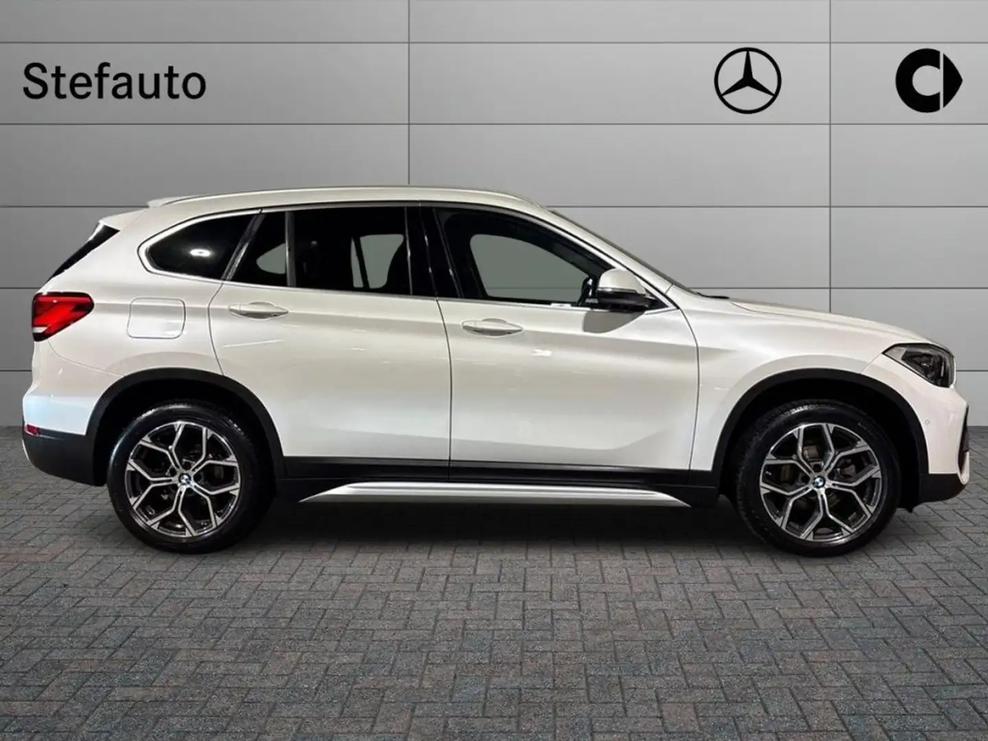 BMW X1 sDrive16d xLine Plus Bianco - 2