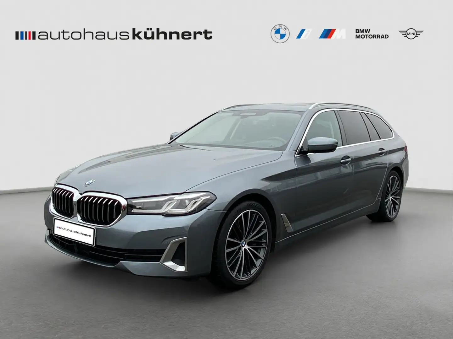 BMW 530 d xDrive Touring Aut. Luxury Line PanoSD AHK ACC Blau - 1